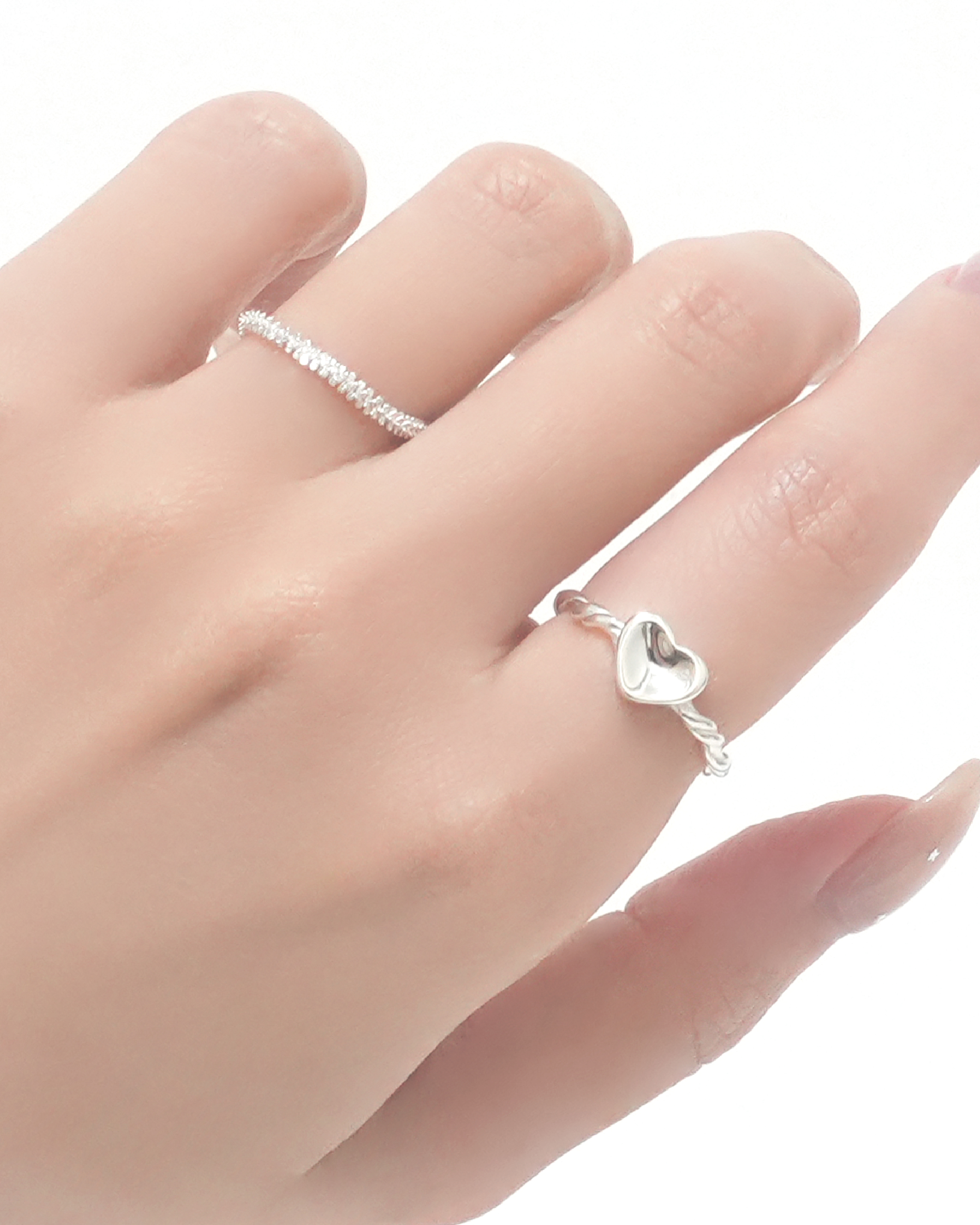 Dreamy Lace Heart Ring