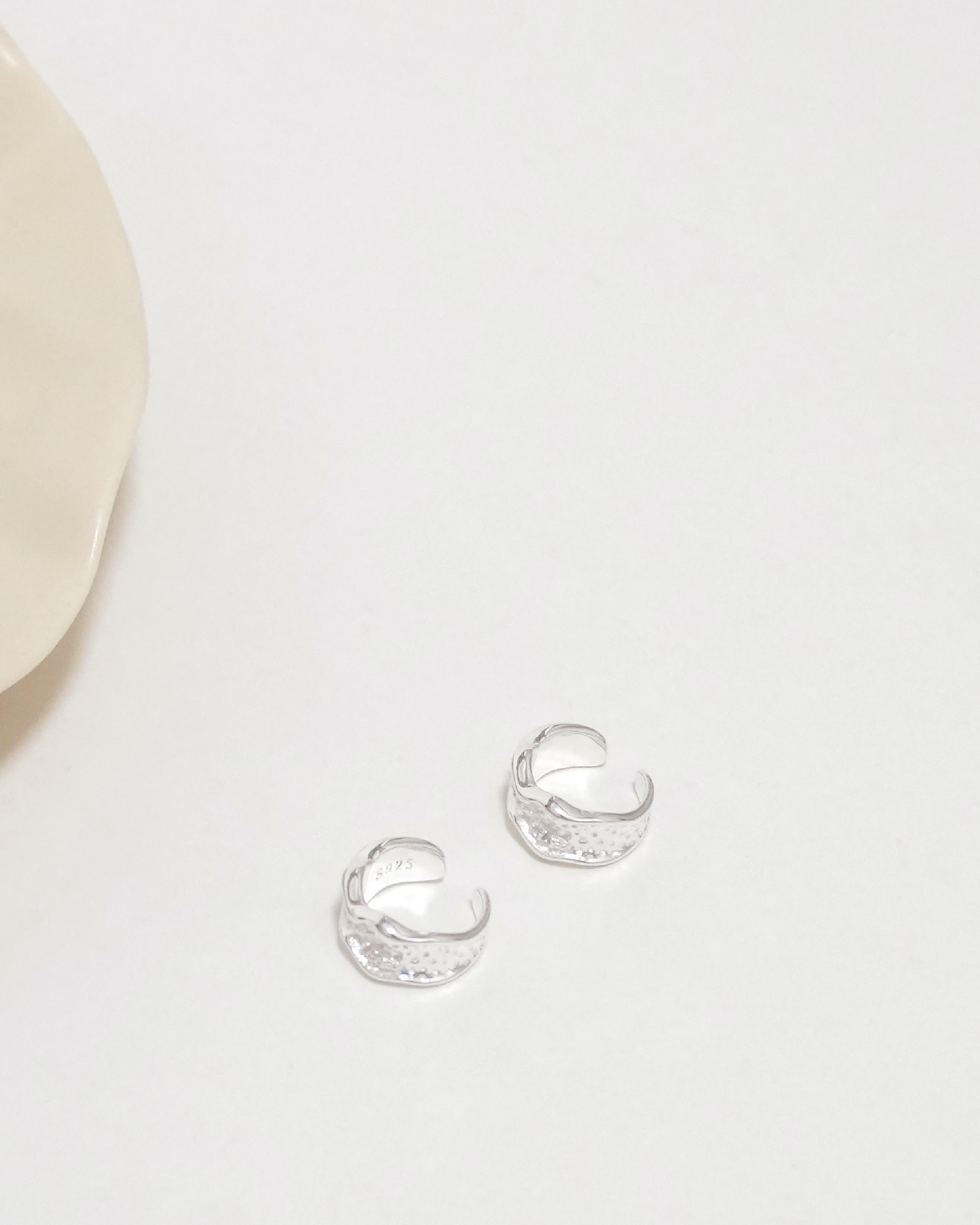 Rippled Moon Ear Cuff