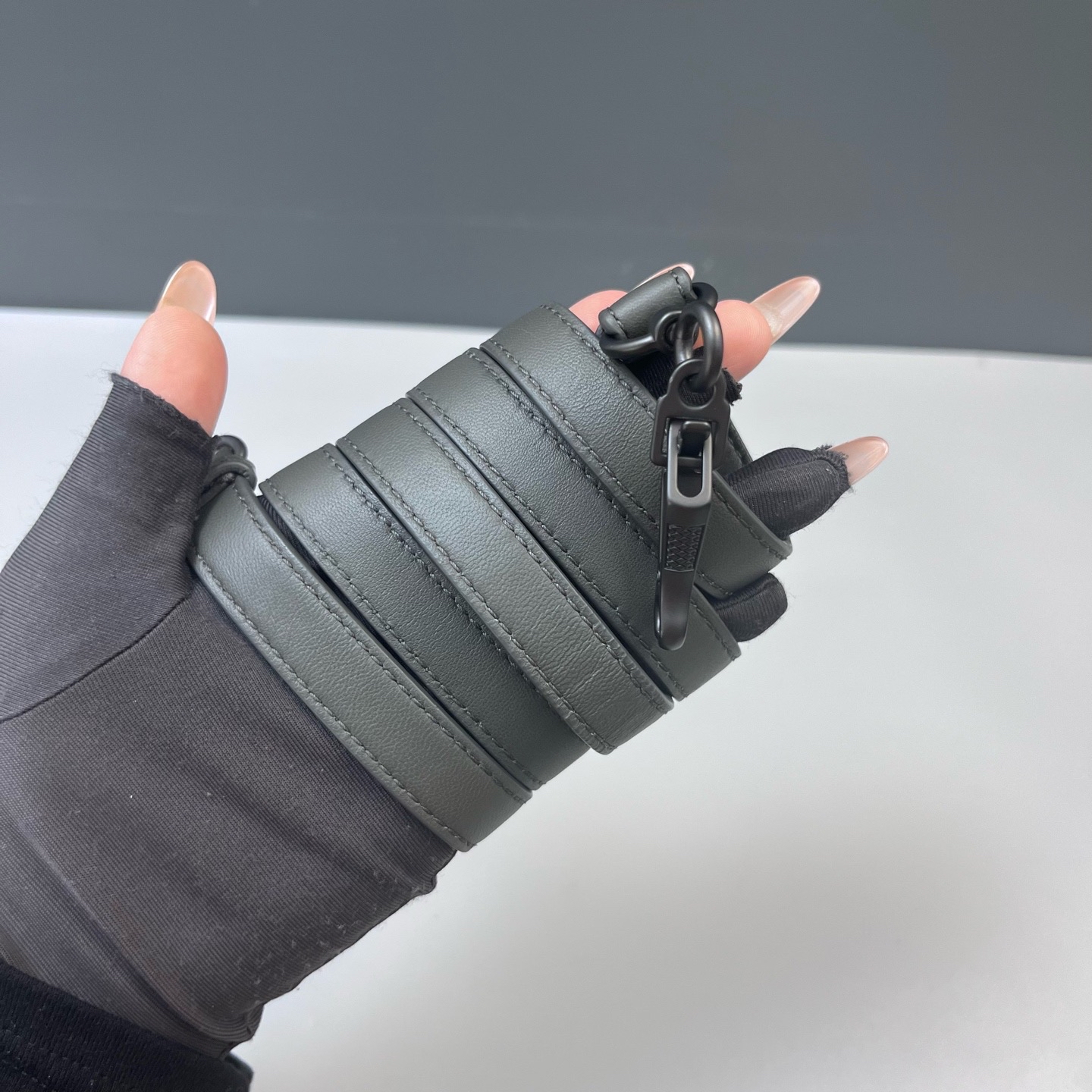 【預訂貨品】BV 灰色編織tote bag