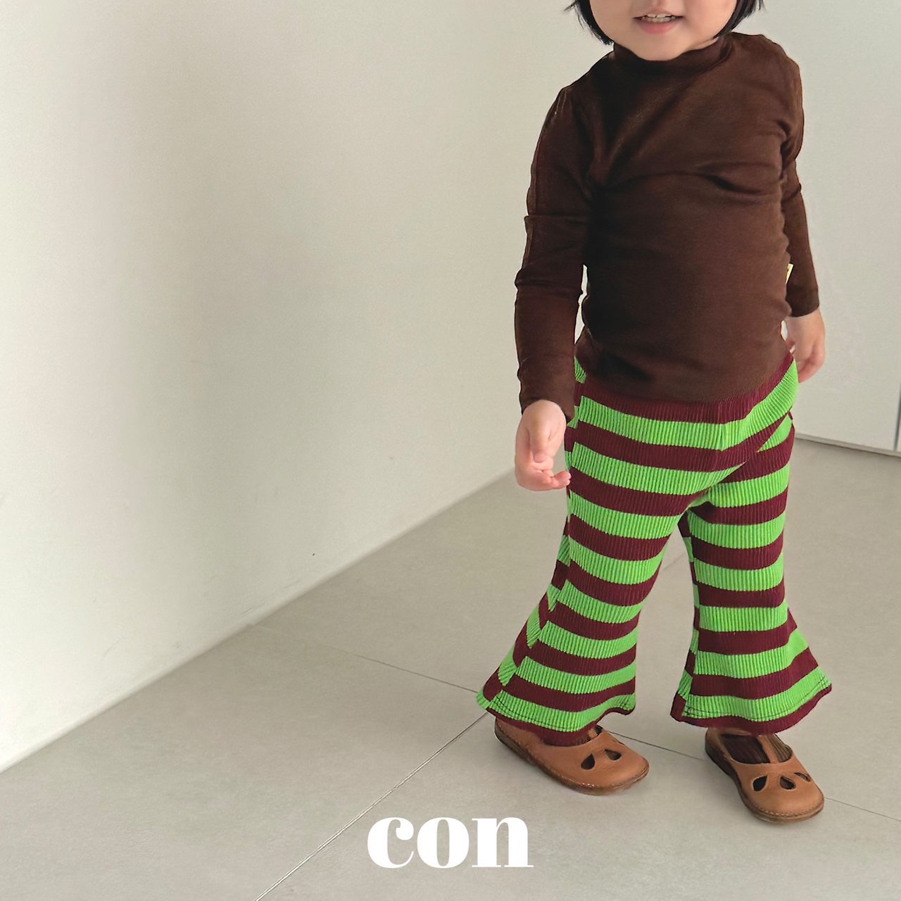 Con | Chocolate Flare Pants