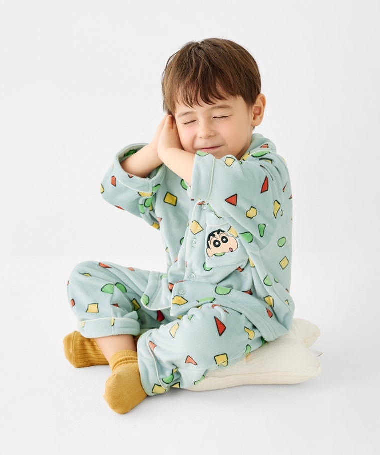 💚代購 台灣直送💚正版授權 蠟筆小新滿印絲絨長袖家居服上下套裝