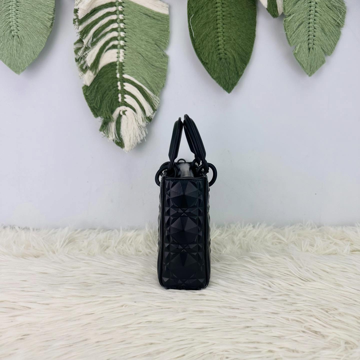 DIOR 🤍PRE OWNED Lady D-Joy So Black鑽石菱格款 全套有盒🖤