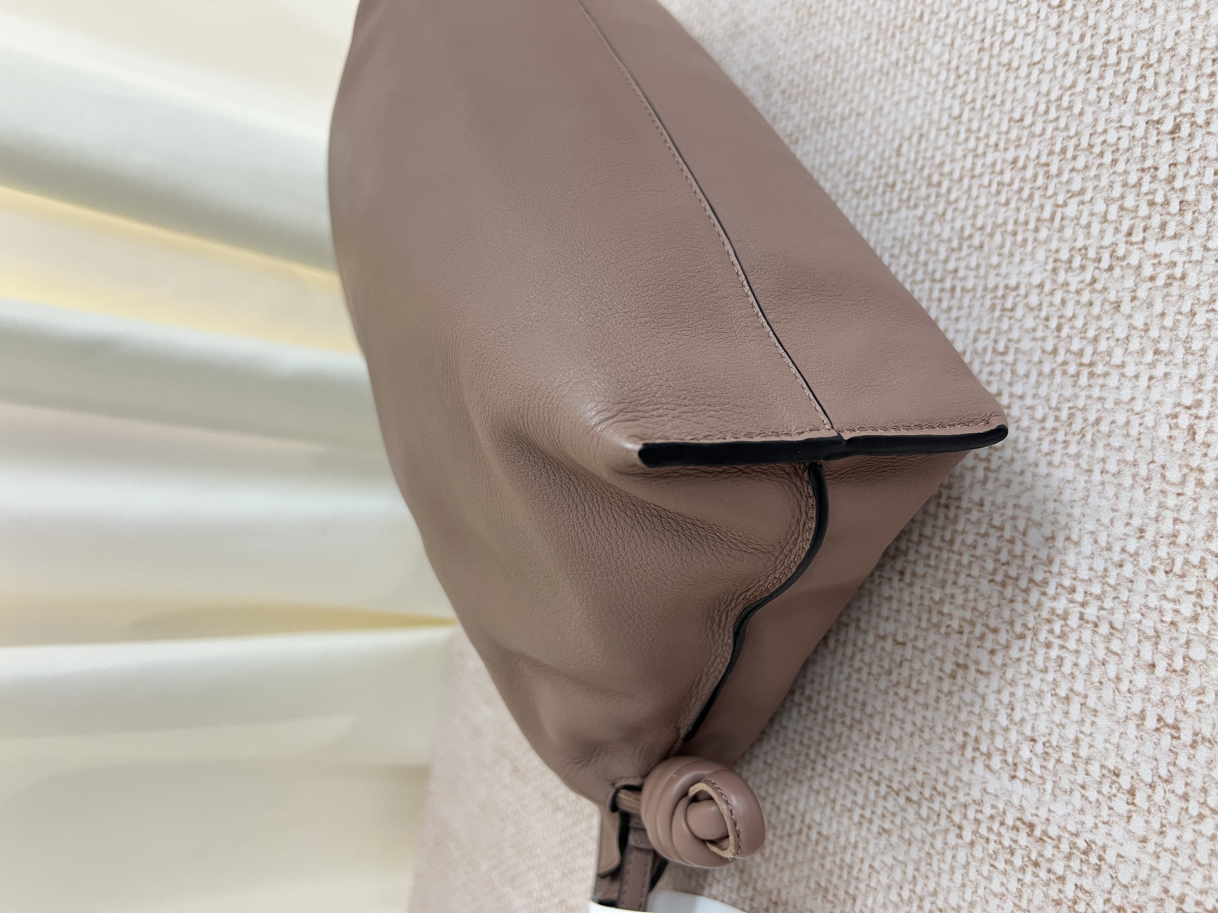 Pre-owned Loewe Flamenco/ Product Code: 26032201