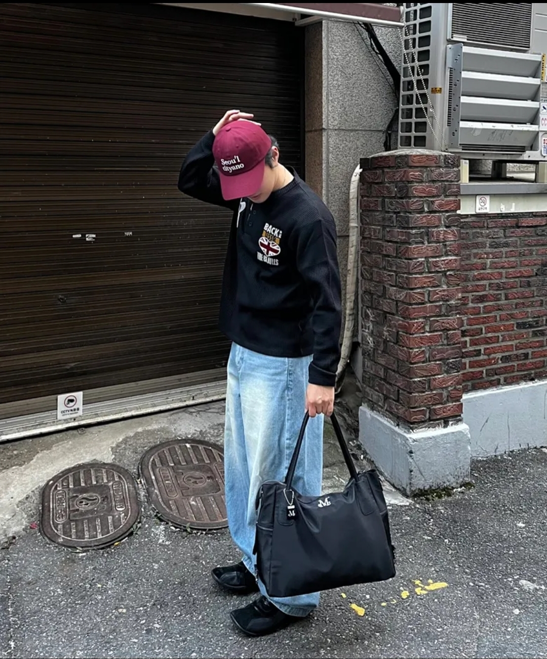 Mucent 4-Way Signature Logo Tote Bag