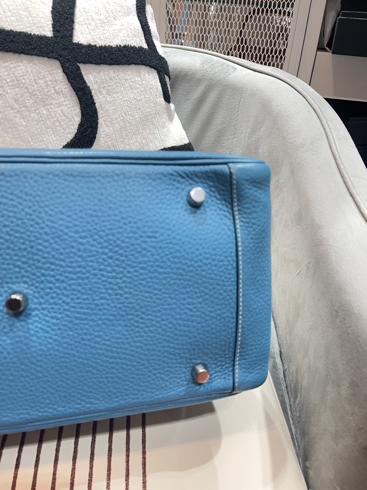 Hermes Lindy 34 Stamp T 牛仔藍銀扣 100%Authentic, 95%New ✅Dust bag