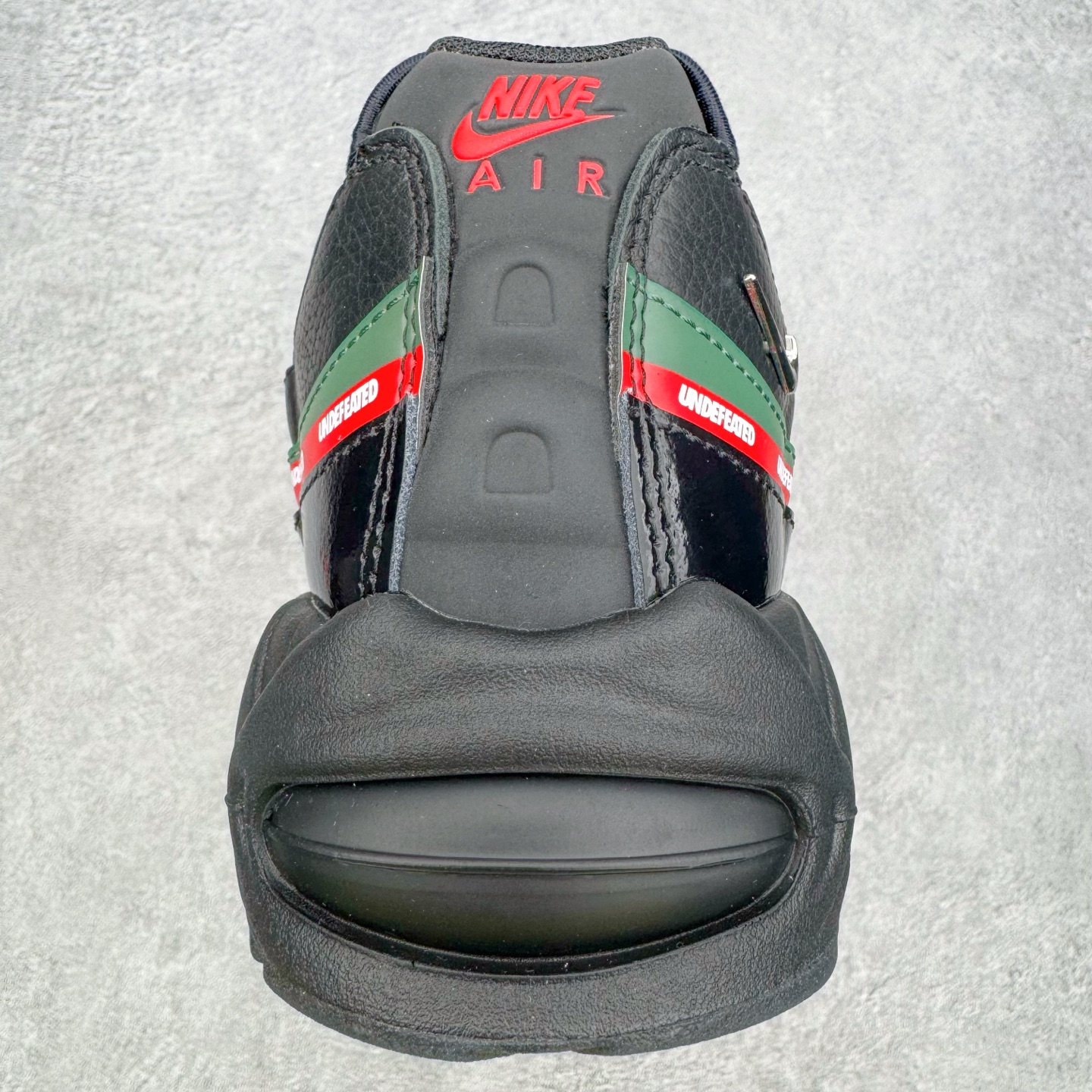 UNDEFEATED x Nike Air Max 95 IB4453-001