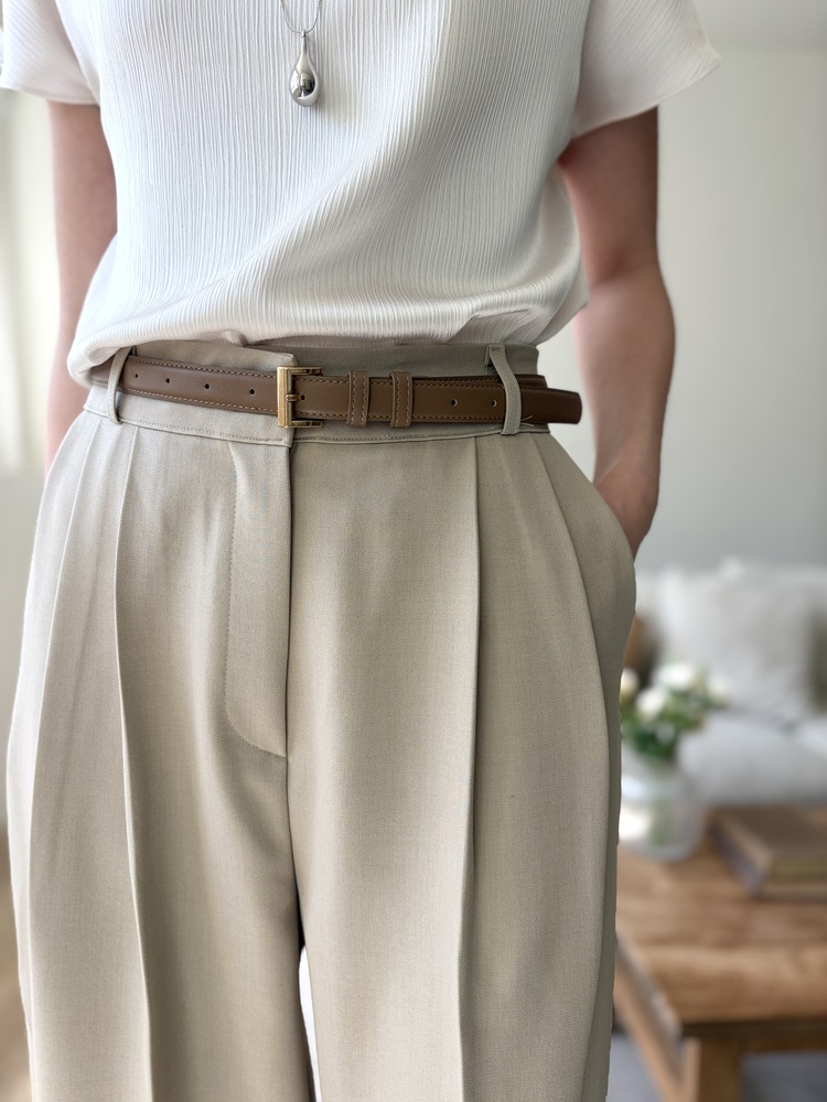 Timeless Pleated Flow Pants (Beige)