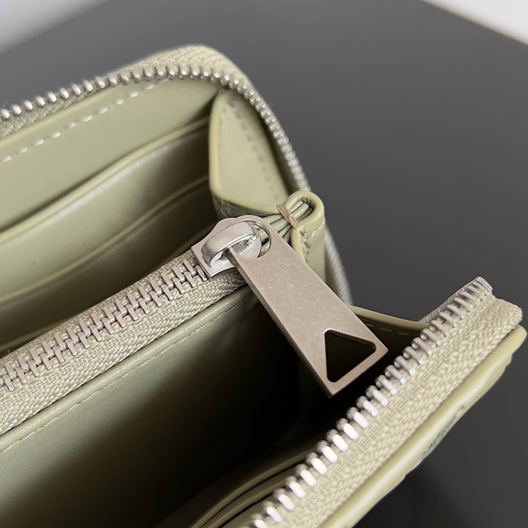 【頂級運單】BV Intrecciato Zip Around Wallet 編織拉鍊銀包