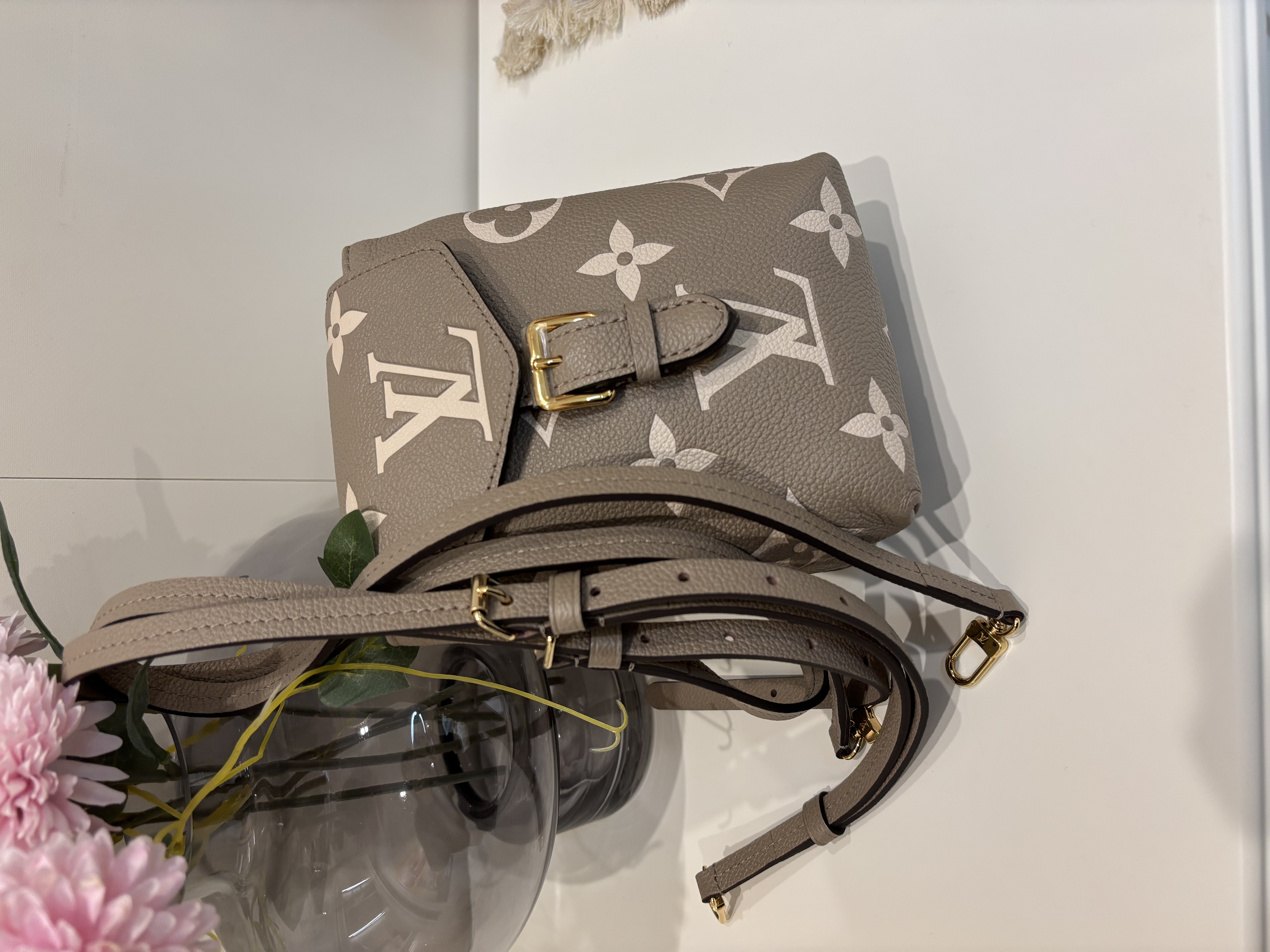Lv tiny backpack monogram Empreinte M80738,100%Authentic ,98%new ✅dust bag ✅strap 