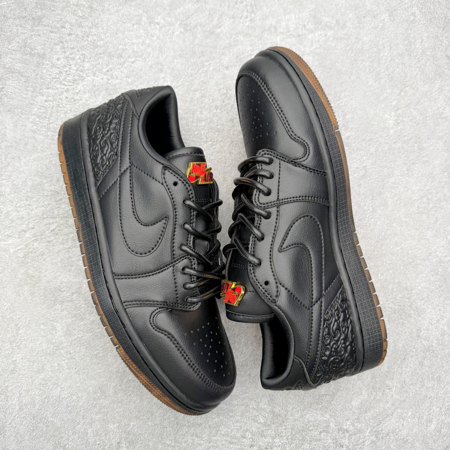 Air Jordan 1 Low OG "Xuan Wu" IO3147-001