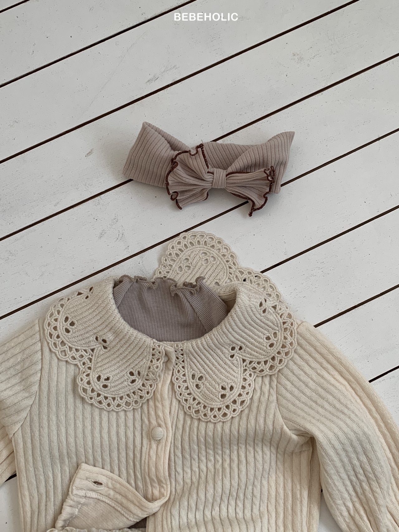 🌸預訂 韓國直送🌸🇰🇷BEBEHOLIC兩色蕾絲花邊翻領開襟外套