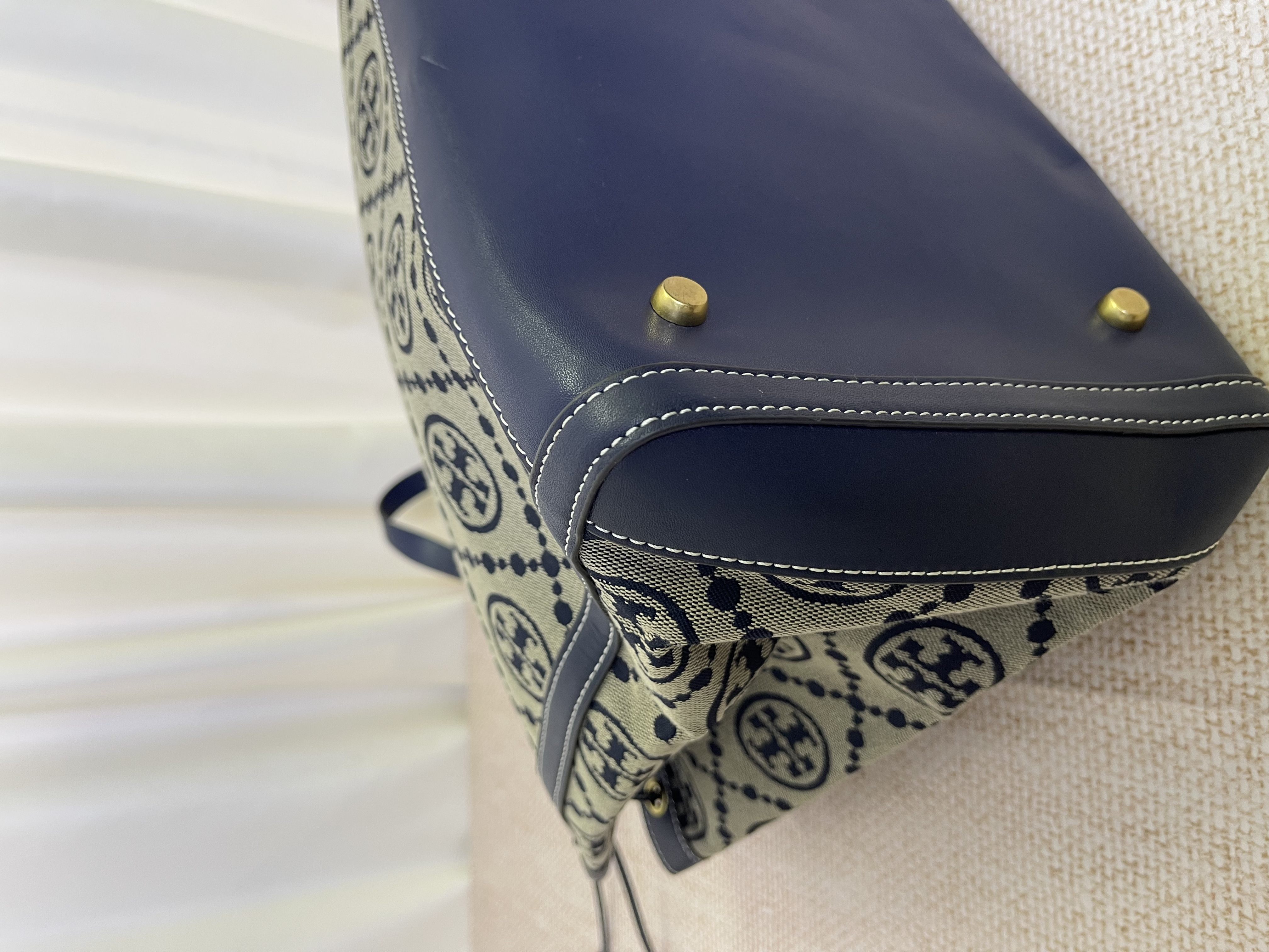 Pre-owned Tory Burch T Monogram Jacquard Tote / Product Code: 26030903