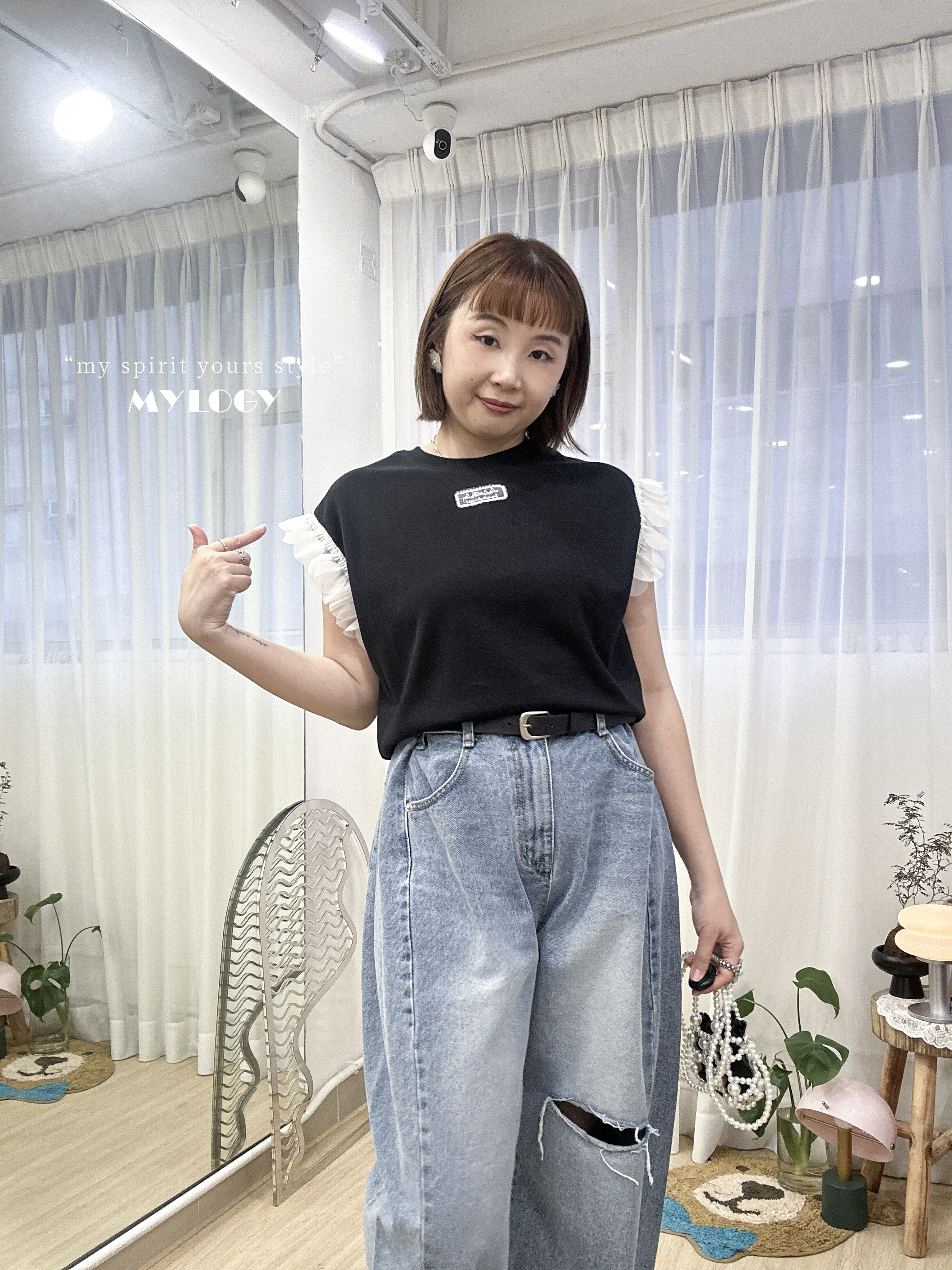 波波羽翼～棉質繡字TEE MIE0002 - 黑色 Black