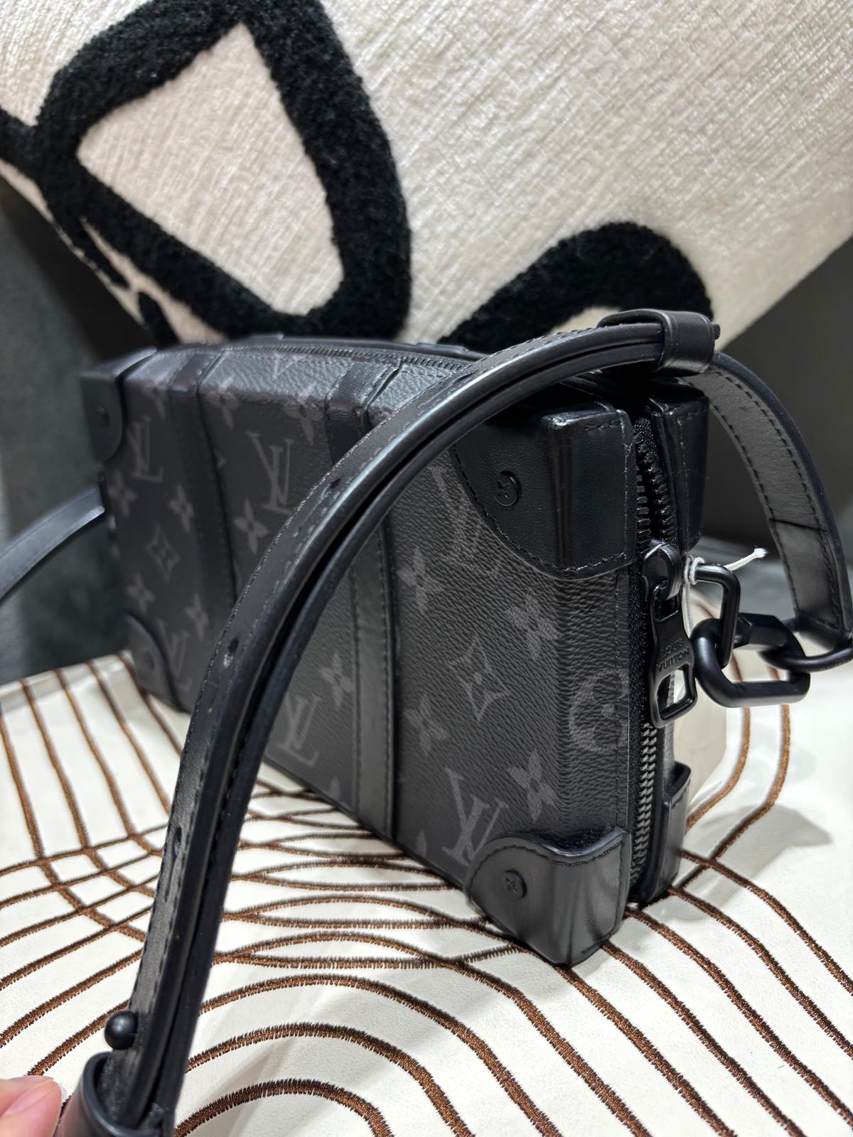 Louis Vuitton LV Soft Trunk Wallet, M69838 100%Authentic,98%new  ✅dust bag✅box