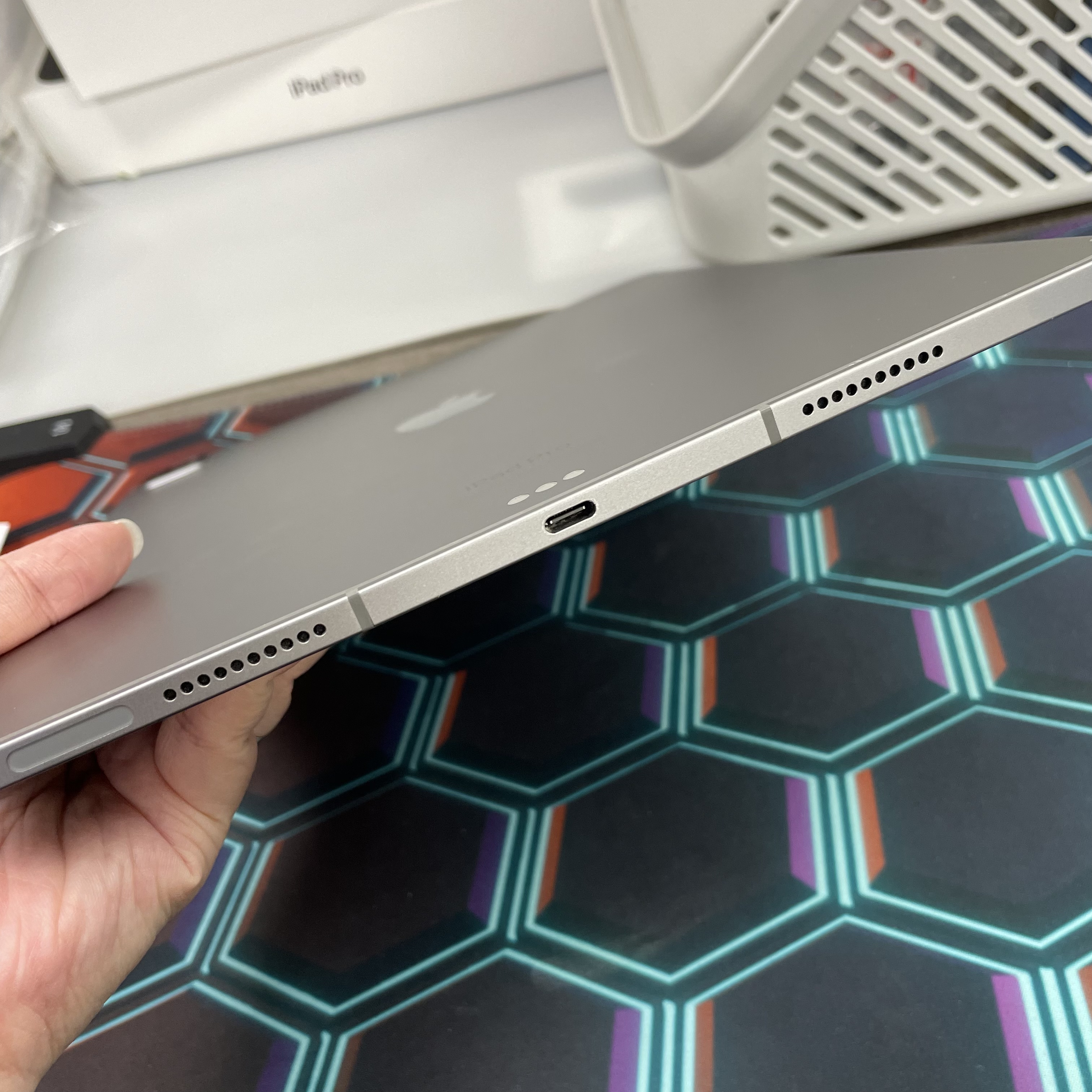 *774091BB iPad Pro 6 12.9吋 M2 超靚機 256GB 插卡版 灰色 gray