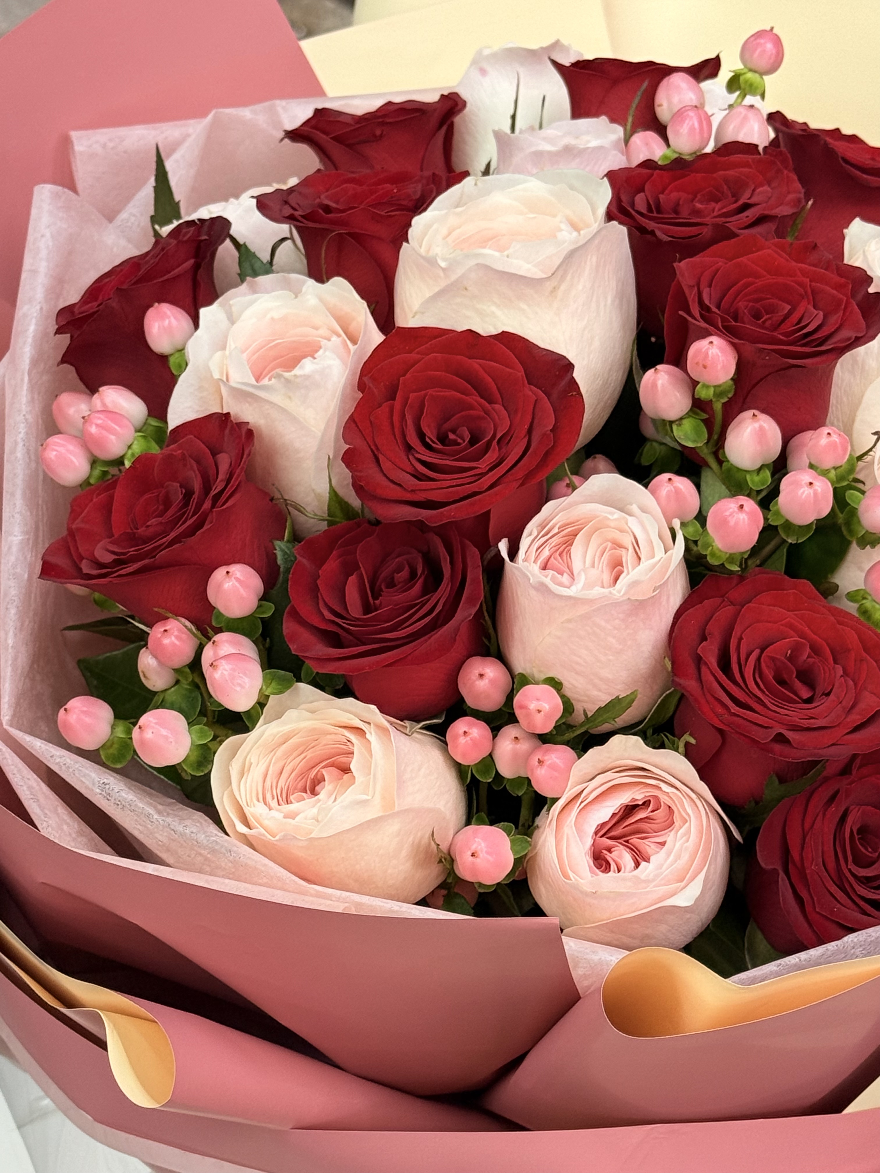 Loyal忠誠的愛-28枝（紅粉女神）