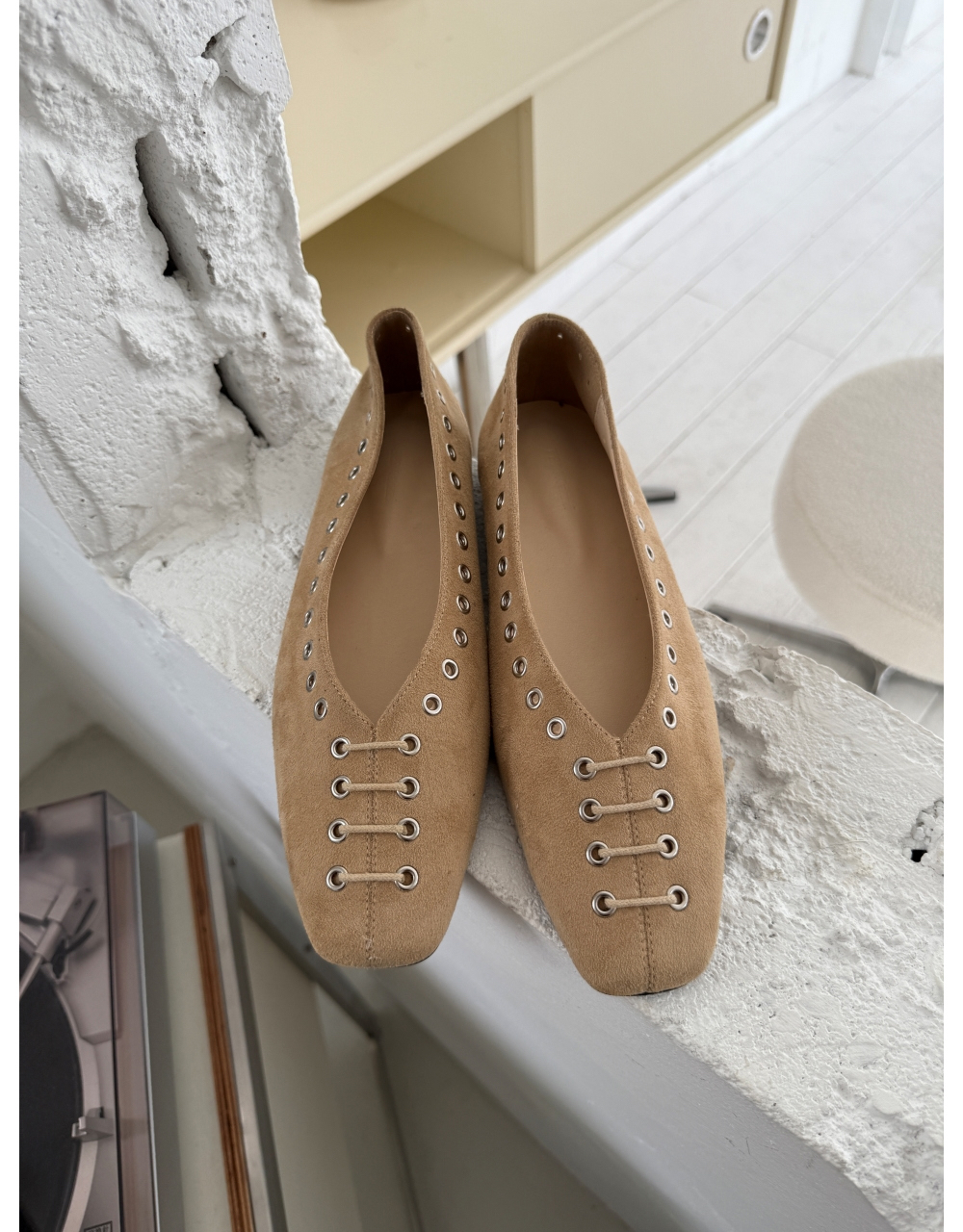 Stylish Eyelet flat shoes