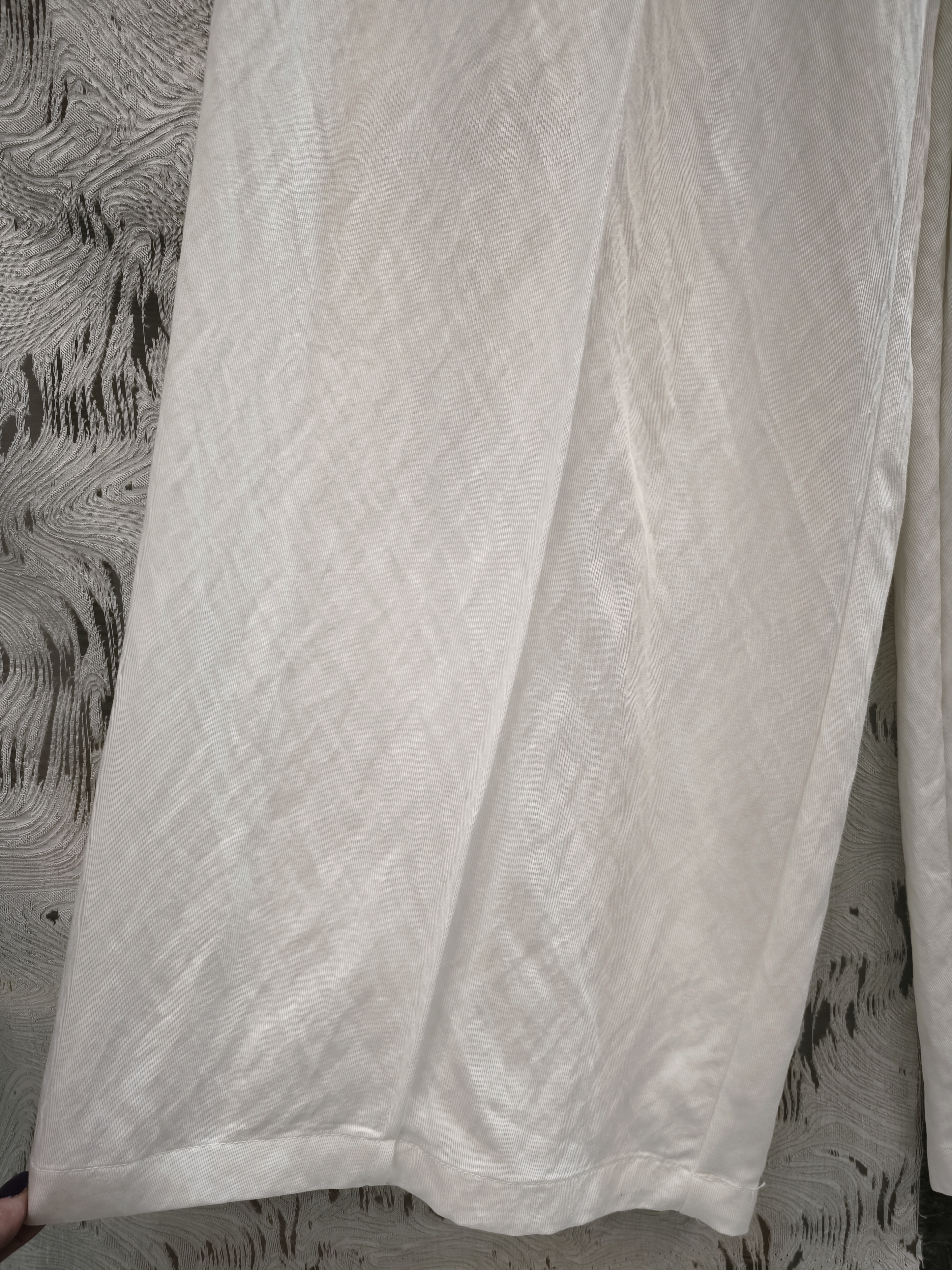 前骨簿料直筒褲