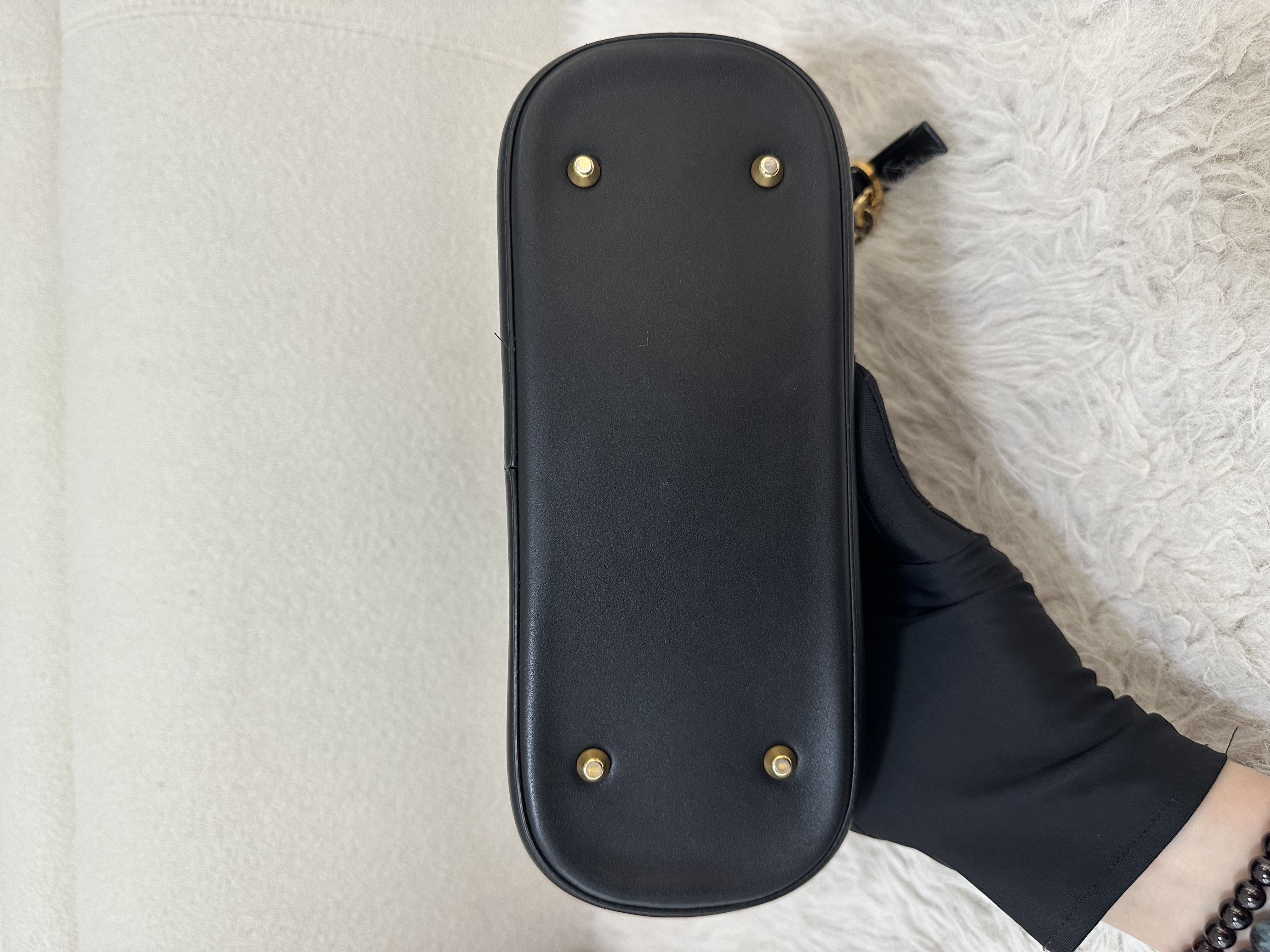 Pre-owned Dior DIOR Black CD Embossed Leather Medium Bucket Bag/ 26NY14