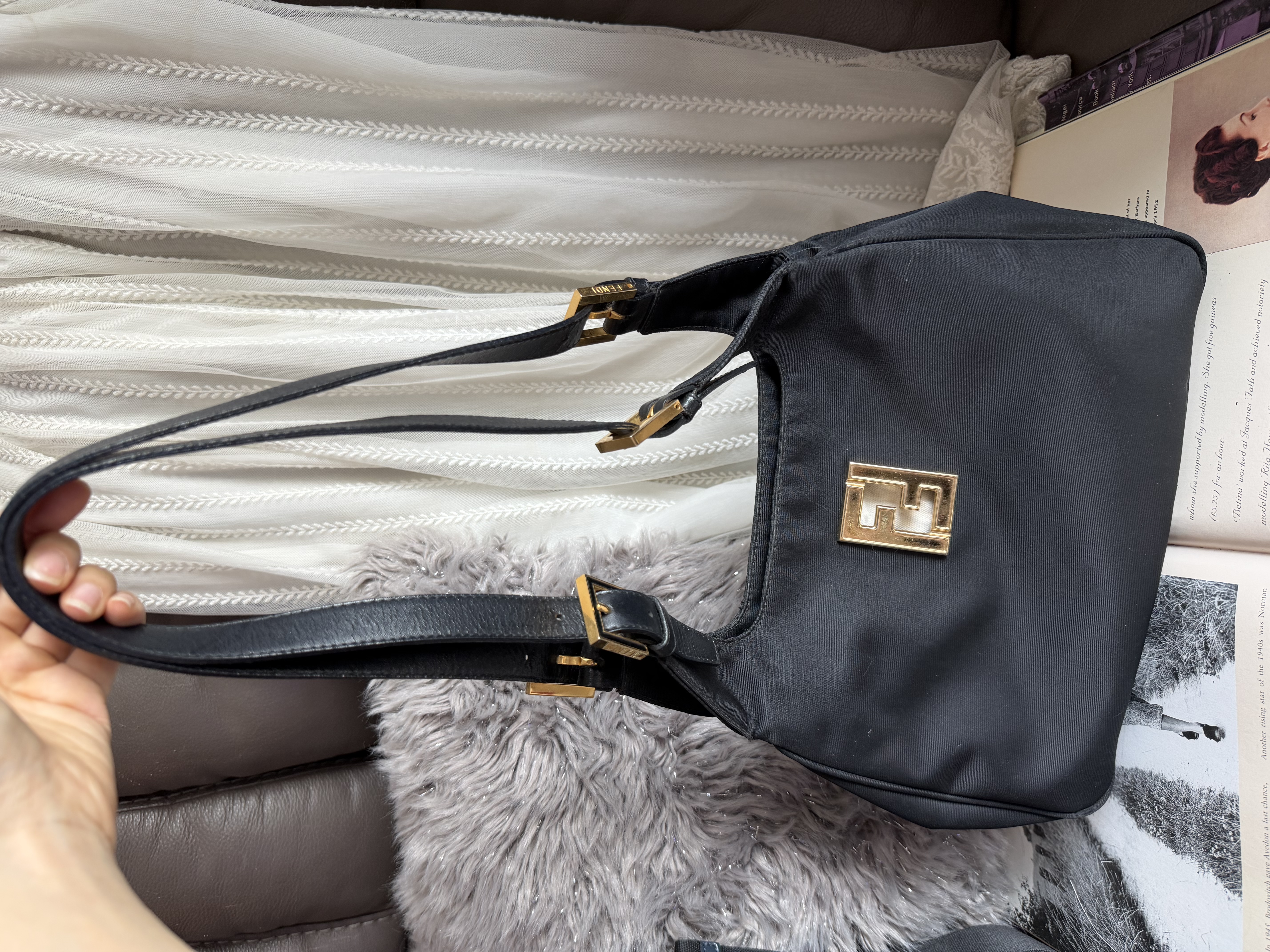 Vintage fendi black nylon pochette bag 腋下包