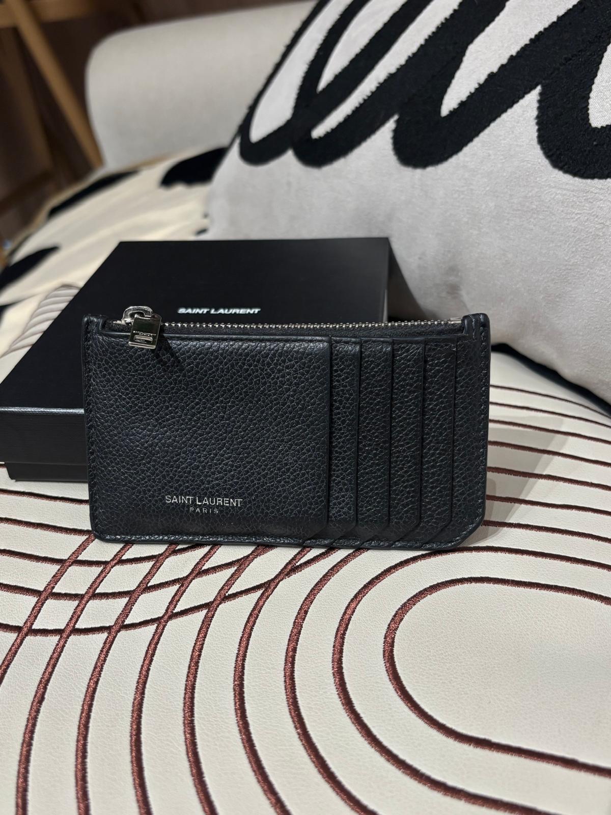 YSL Zip Card Holder 100%Authentic, 88%New ✅Box