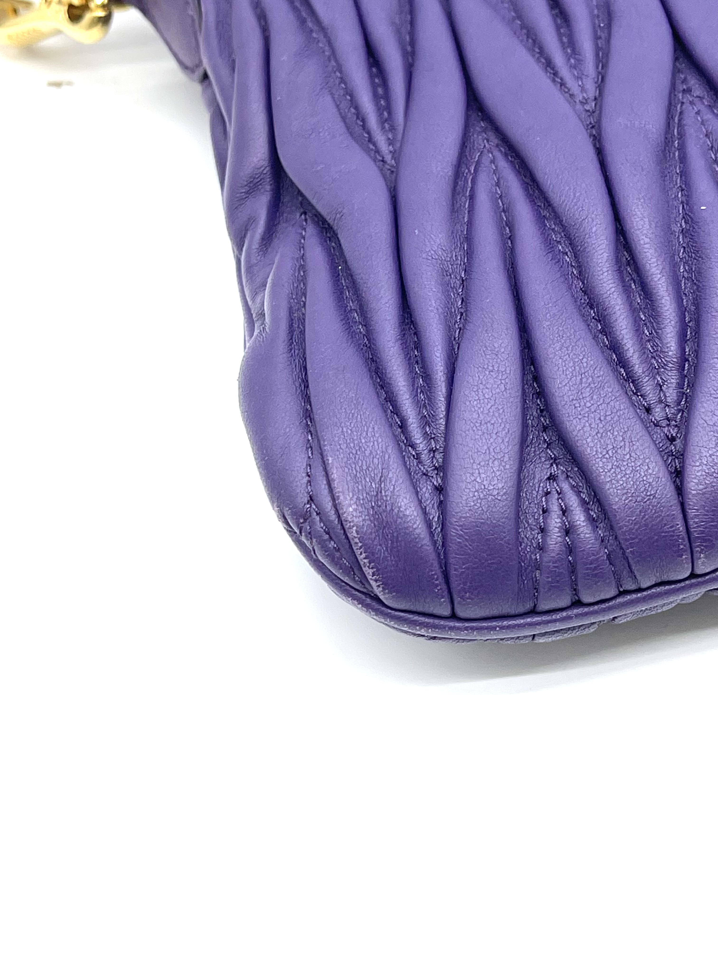 Pre-Owned MIU MIU Purple in Leather / Product Code: 26043012