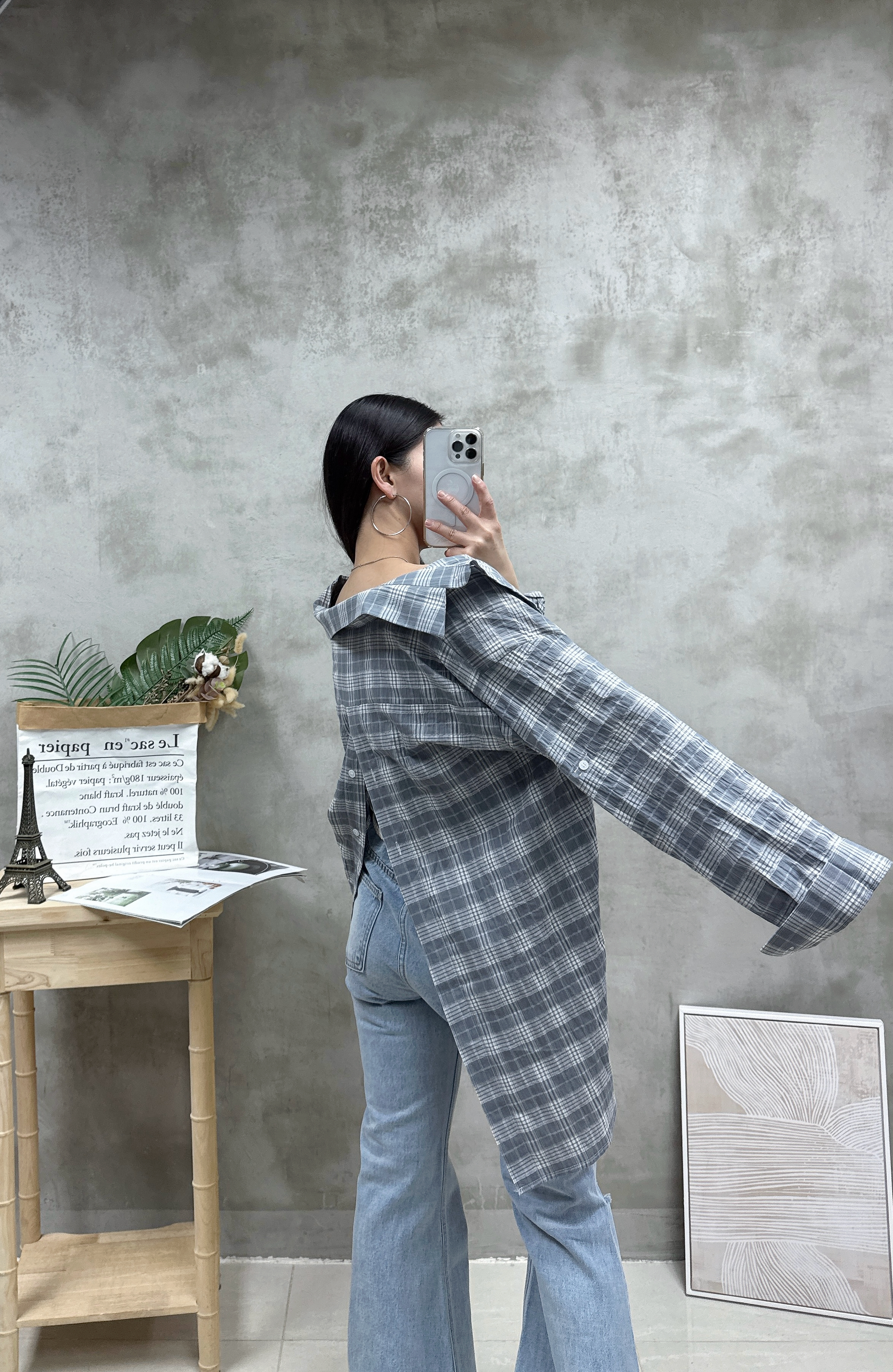 F19 後開叉格仔恤衫