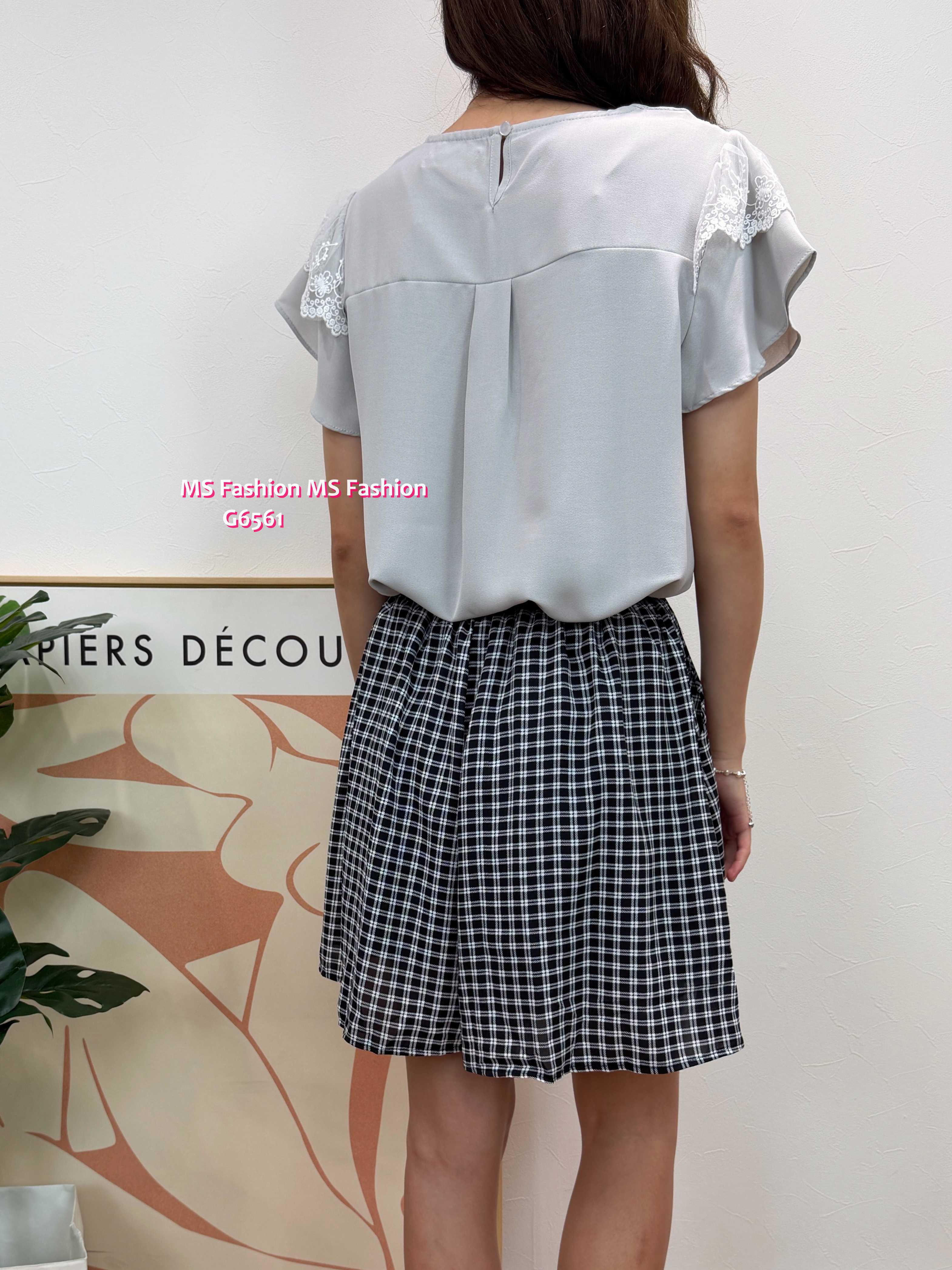 G6561 波浪V lace pattern top