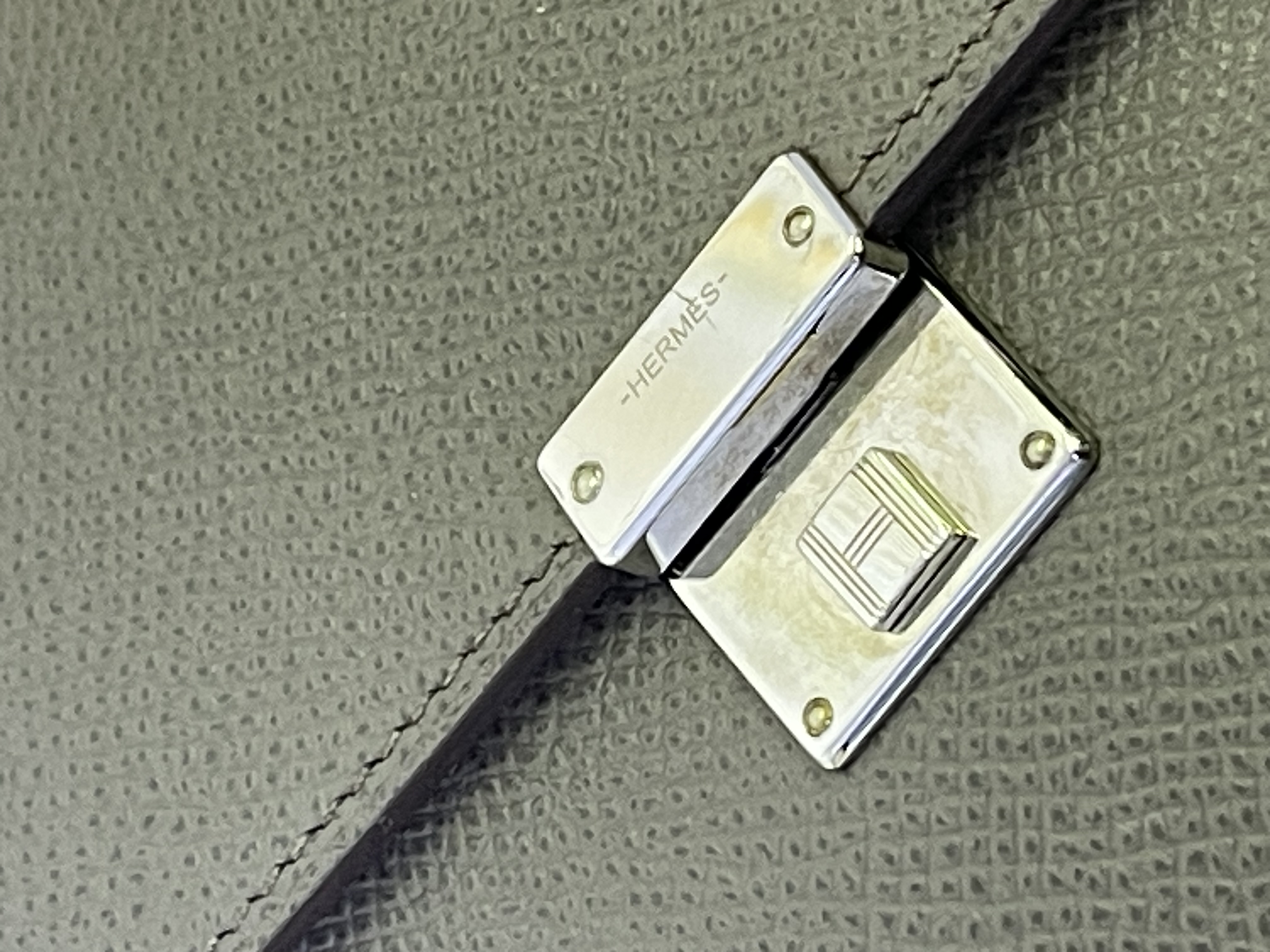 Pre-owned Hermes Clic16/ Stamp C/ Product Code: 26030709