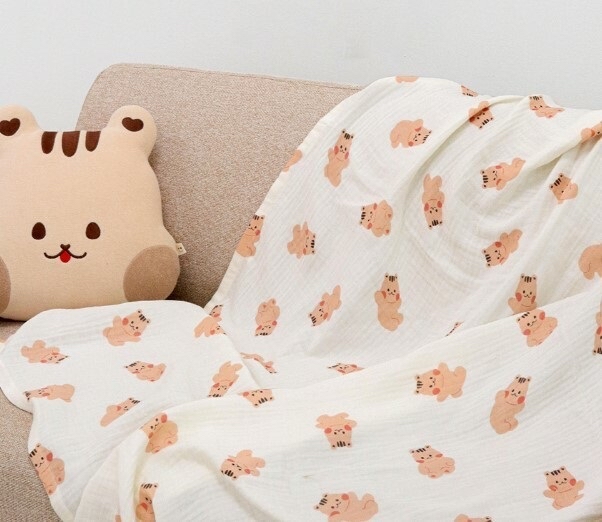 Dottodot 三重莫代爾棉紗玩趣人物蓋毯