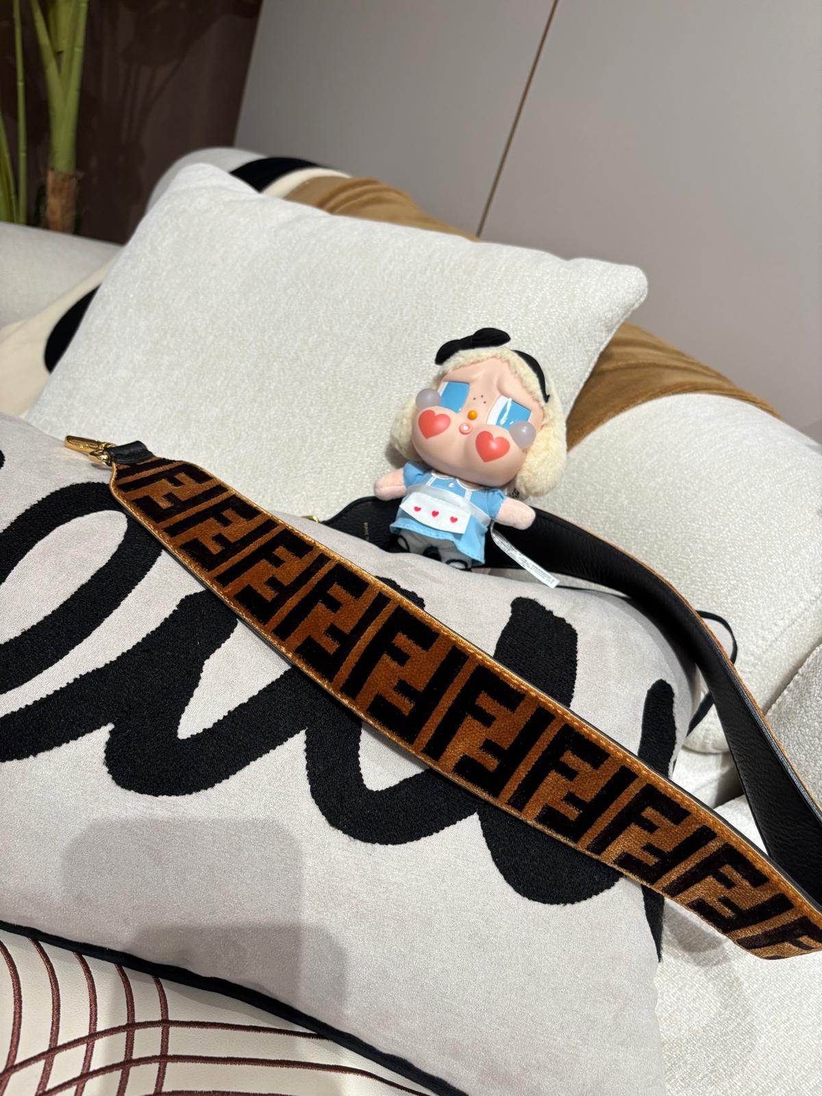 Fendi strap 手袋肩帶 ✨100%Authentic, 98% new