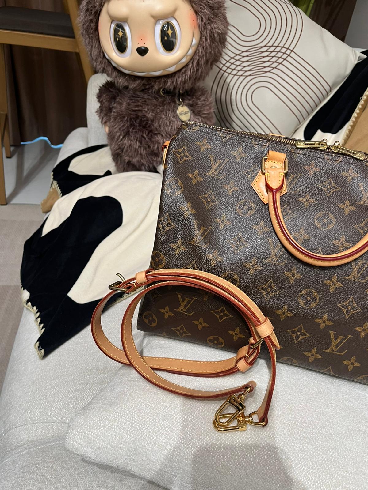 Lv Speedy Bandoulière 35 Monogram  100%Authentic, 98%New ✅收據✅Strap ✅Dust bag