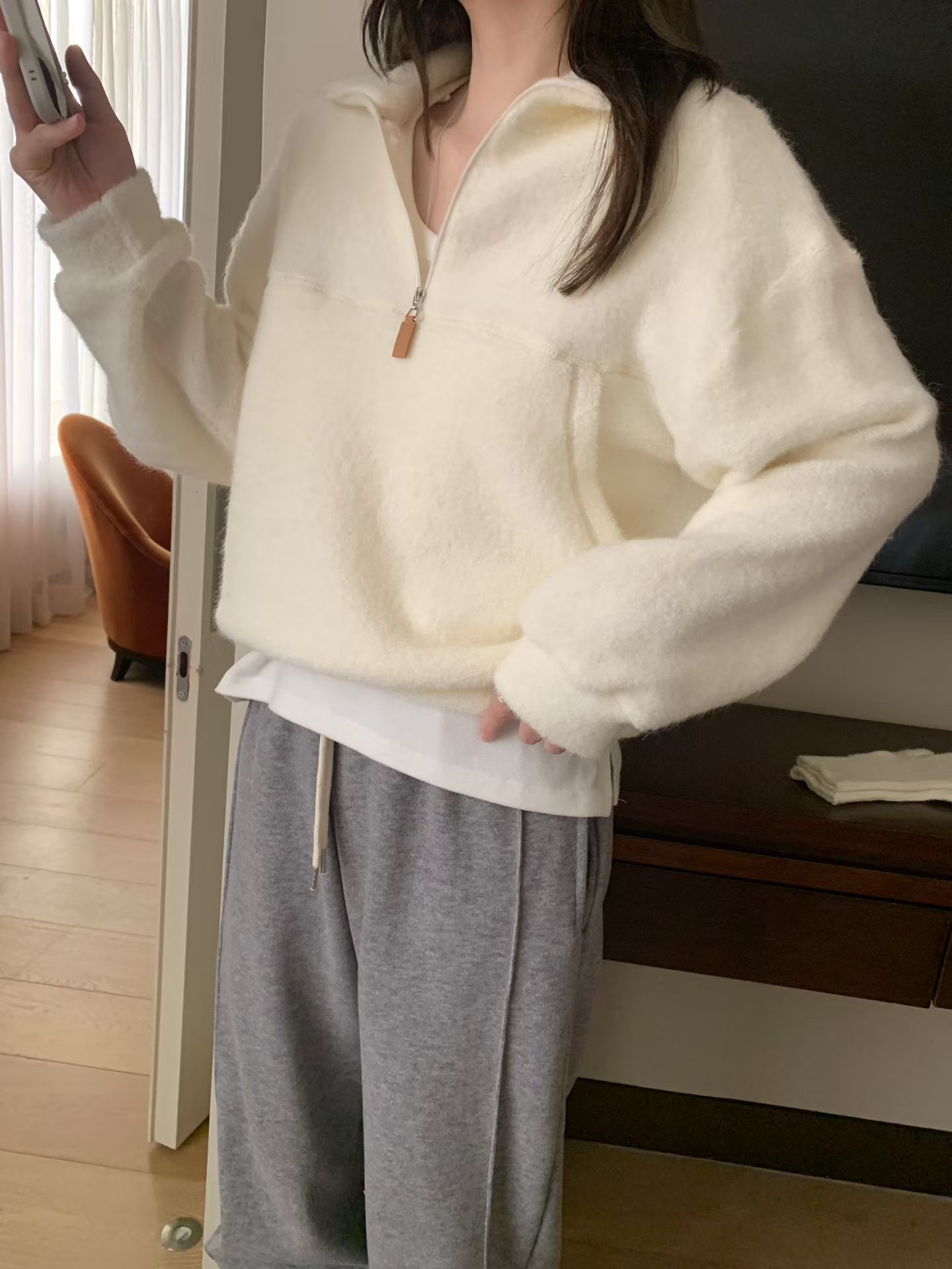 \ 舒適休閒美 / 毛絨拉鍊TOP