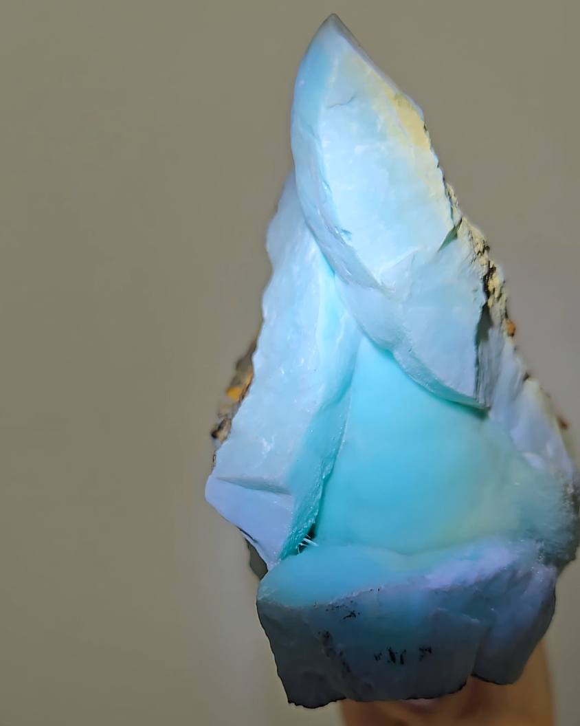Blue aragonite with botryoidal bubble formations - AR57