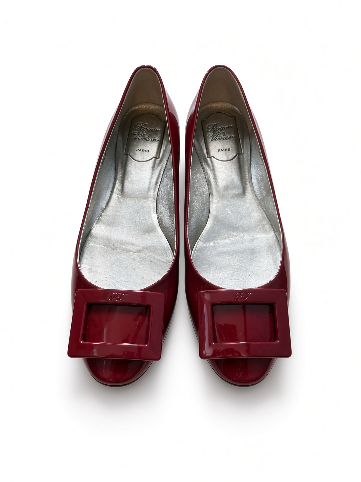 ［Preloved] Roger Vivier red patent round-toe flats