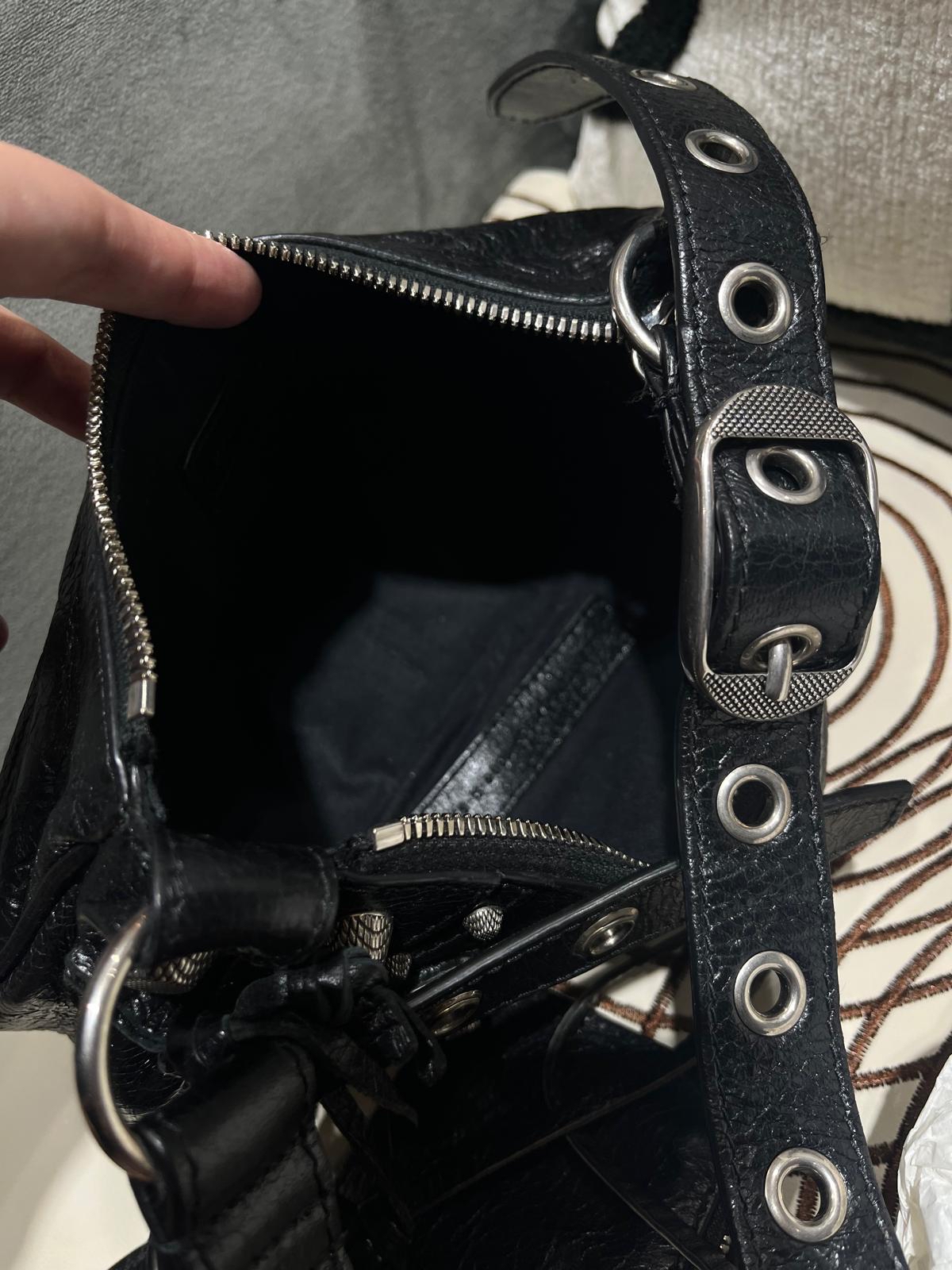 BALENCIAGA Le Cagole XS Shoulder Bag 黑色牛皮671309 100%Authentic, 95%New ✅Mirror✅ pouch✅dust bag  