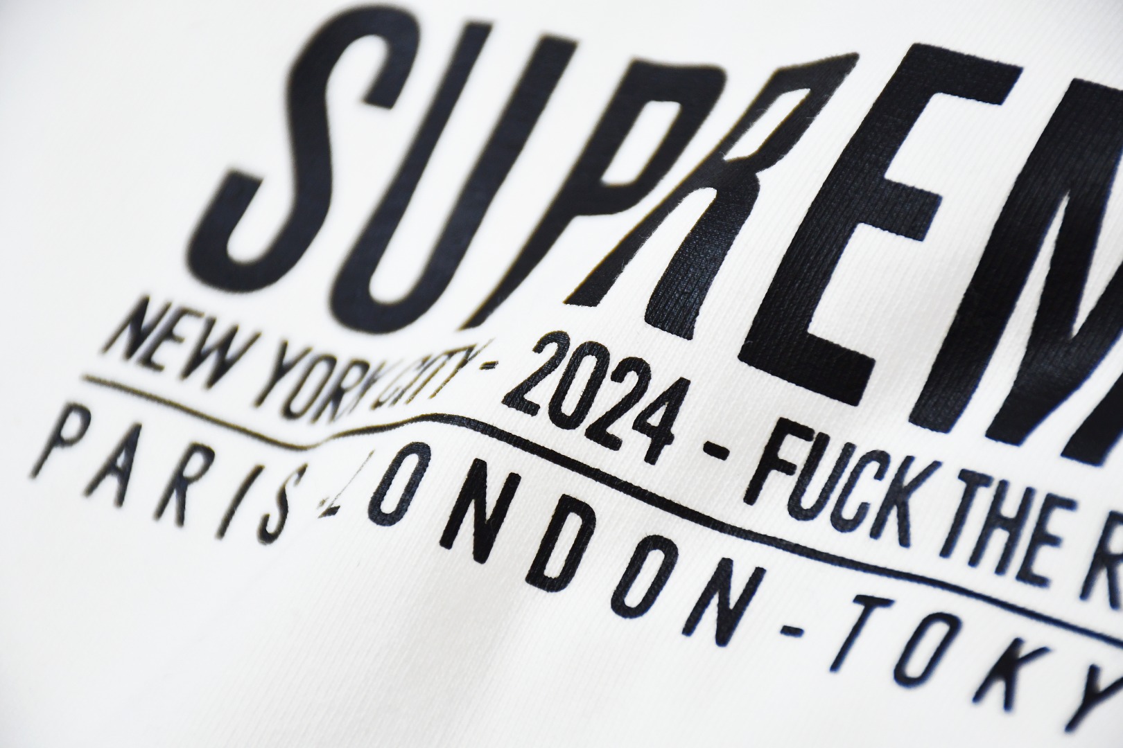 Supreme Paris Tee
