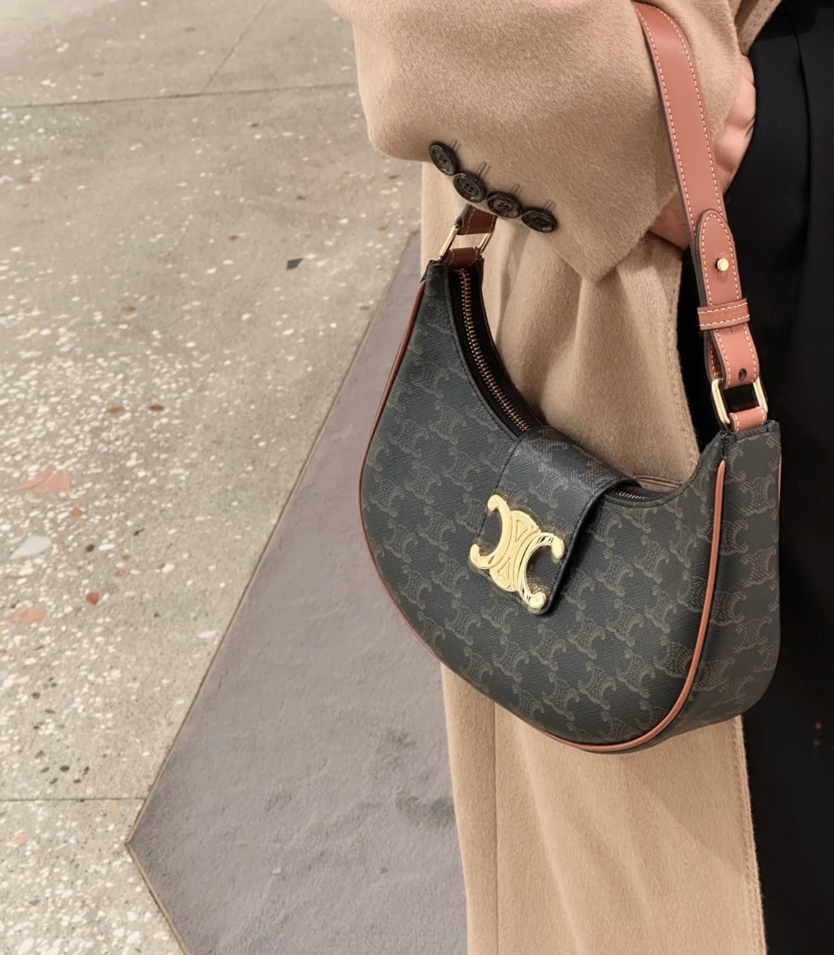 指定款式精選優惠✨訂貨🍒Celine Triomphe AVA bag