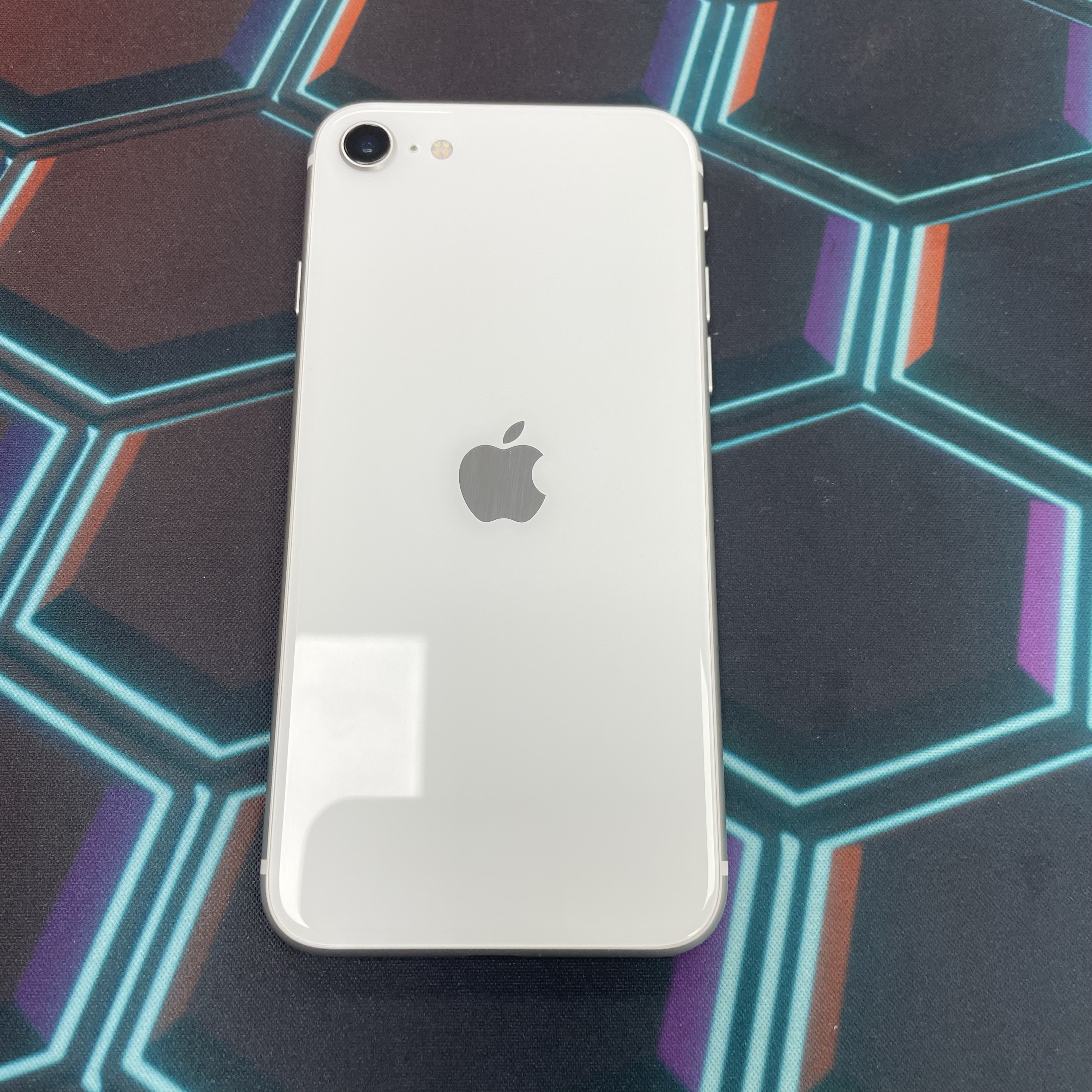 *7035 SE 2 勁靚機 128GB 電75 白色 white