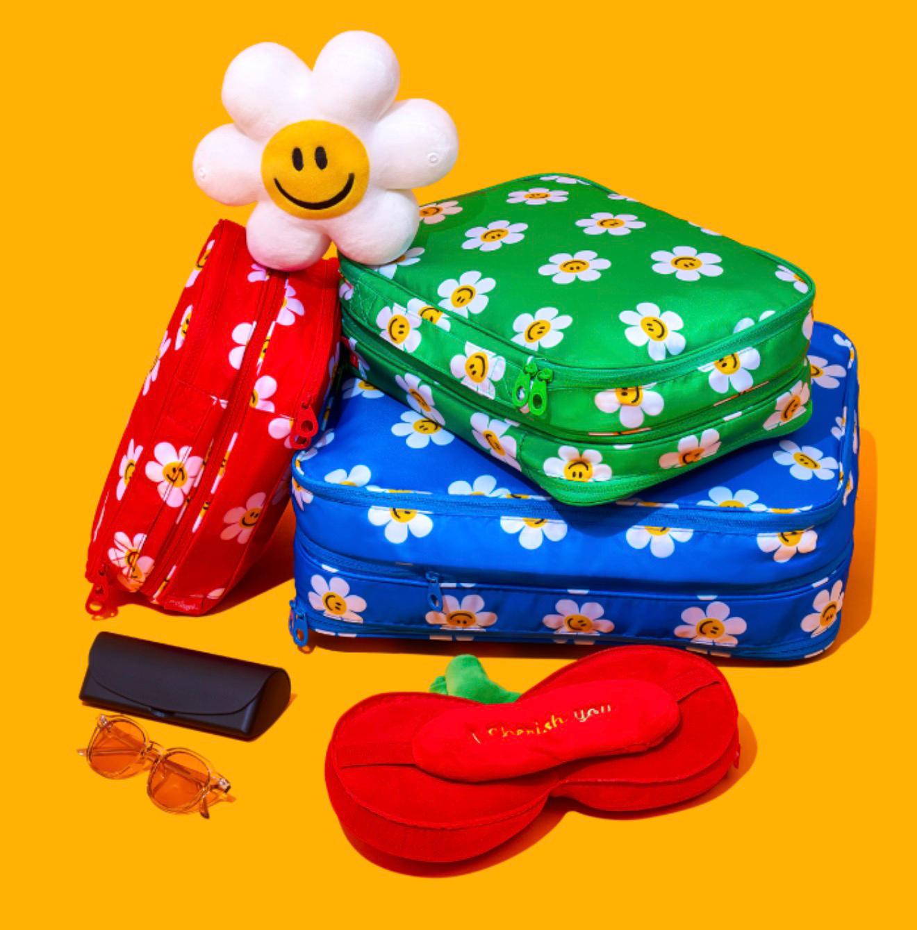 Wiggle Wiggle Smile We Love旅行行李收納袋系列