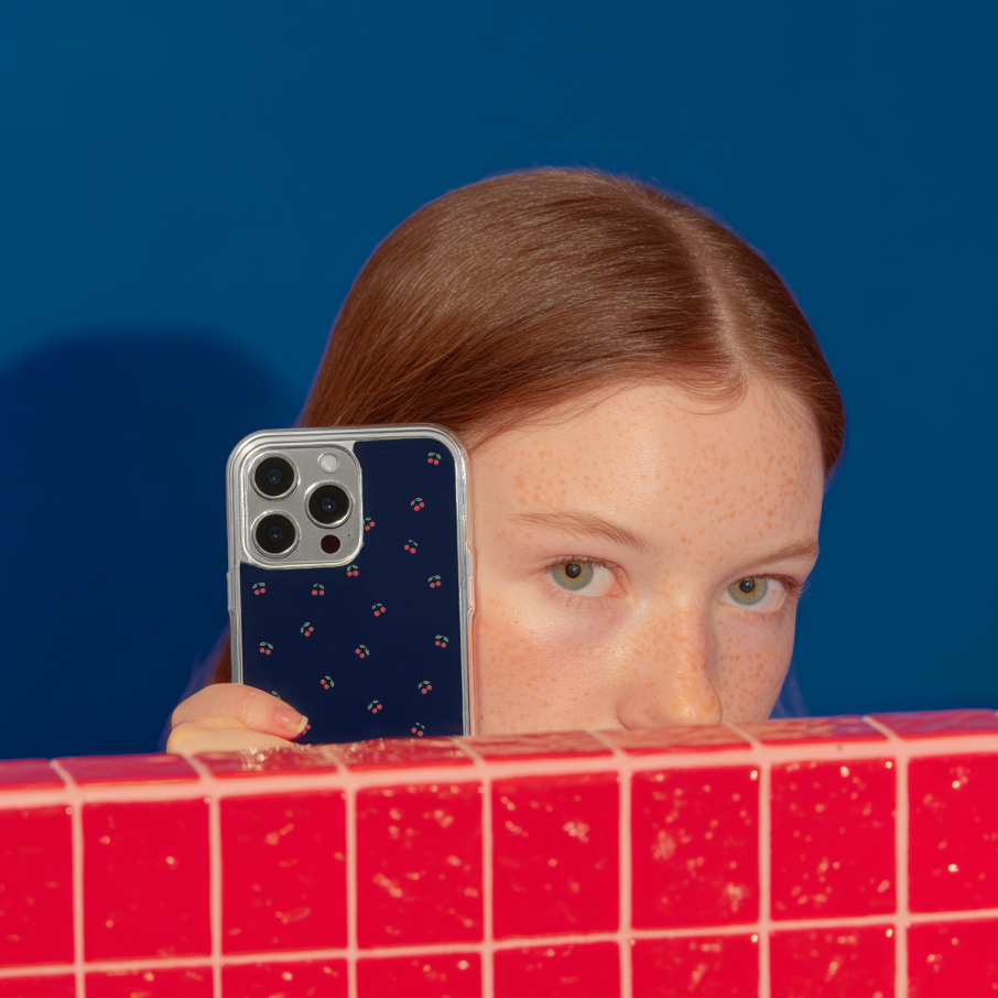 【Navy X The Ruby Reds】銀框亮面MagSafe iPhone Case