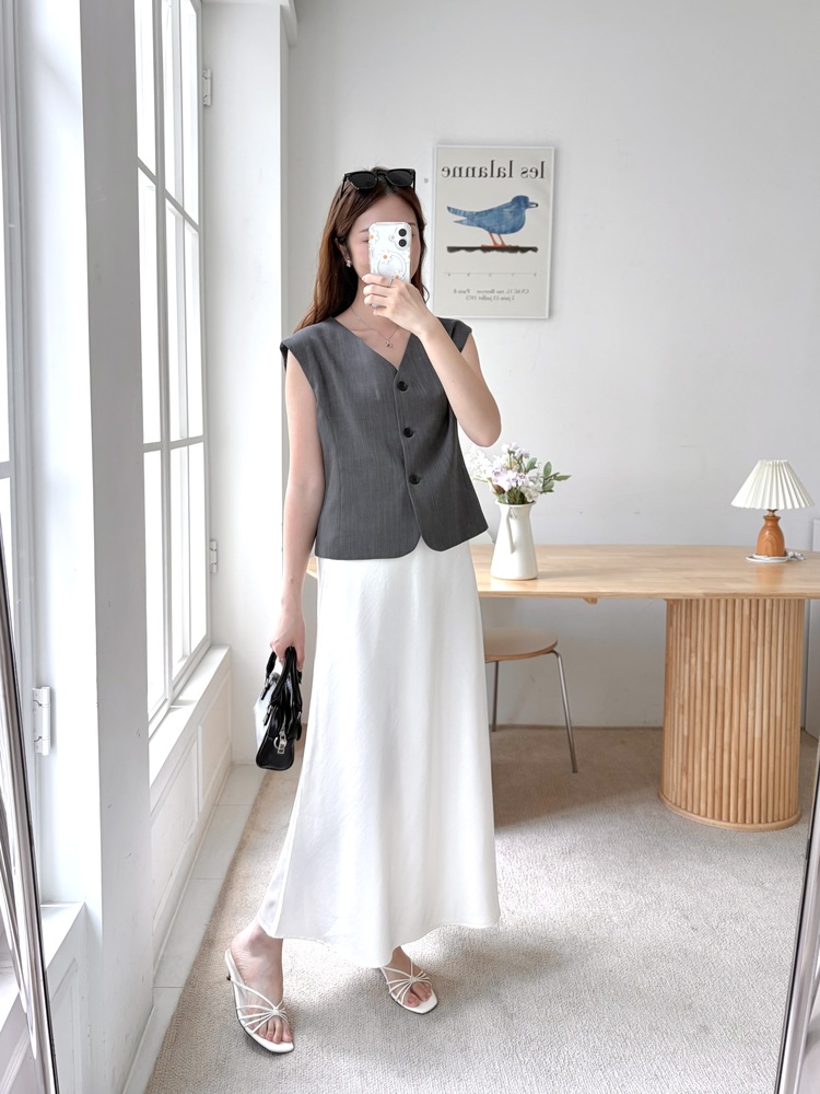 Satin Structured Skirt (Ivory)