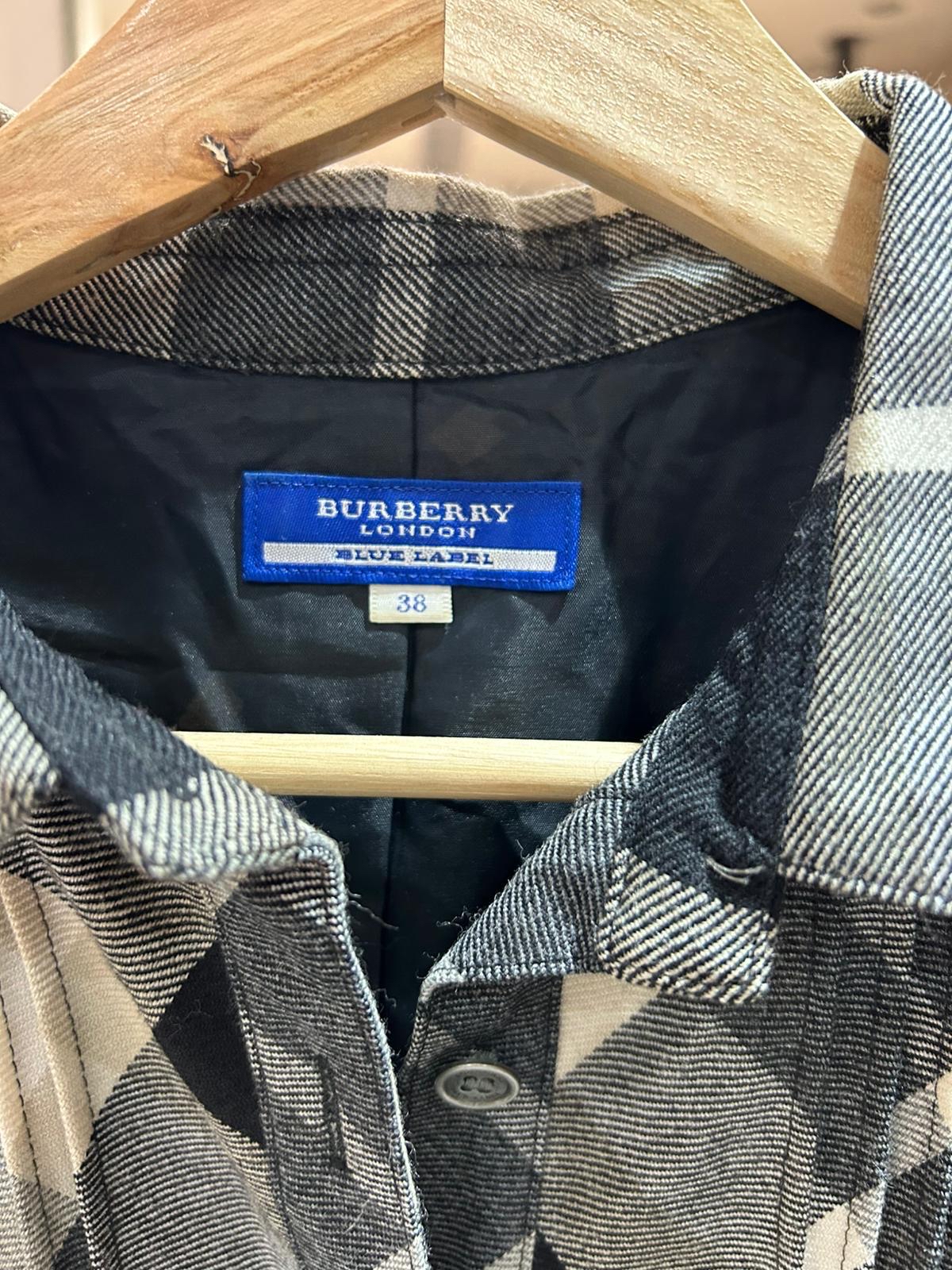 Burberry Dress Size: 36 ✅腰帶100%Authentic ,98%new