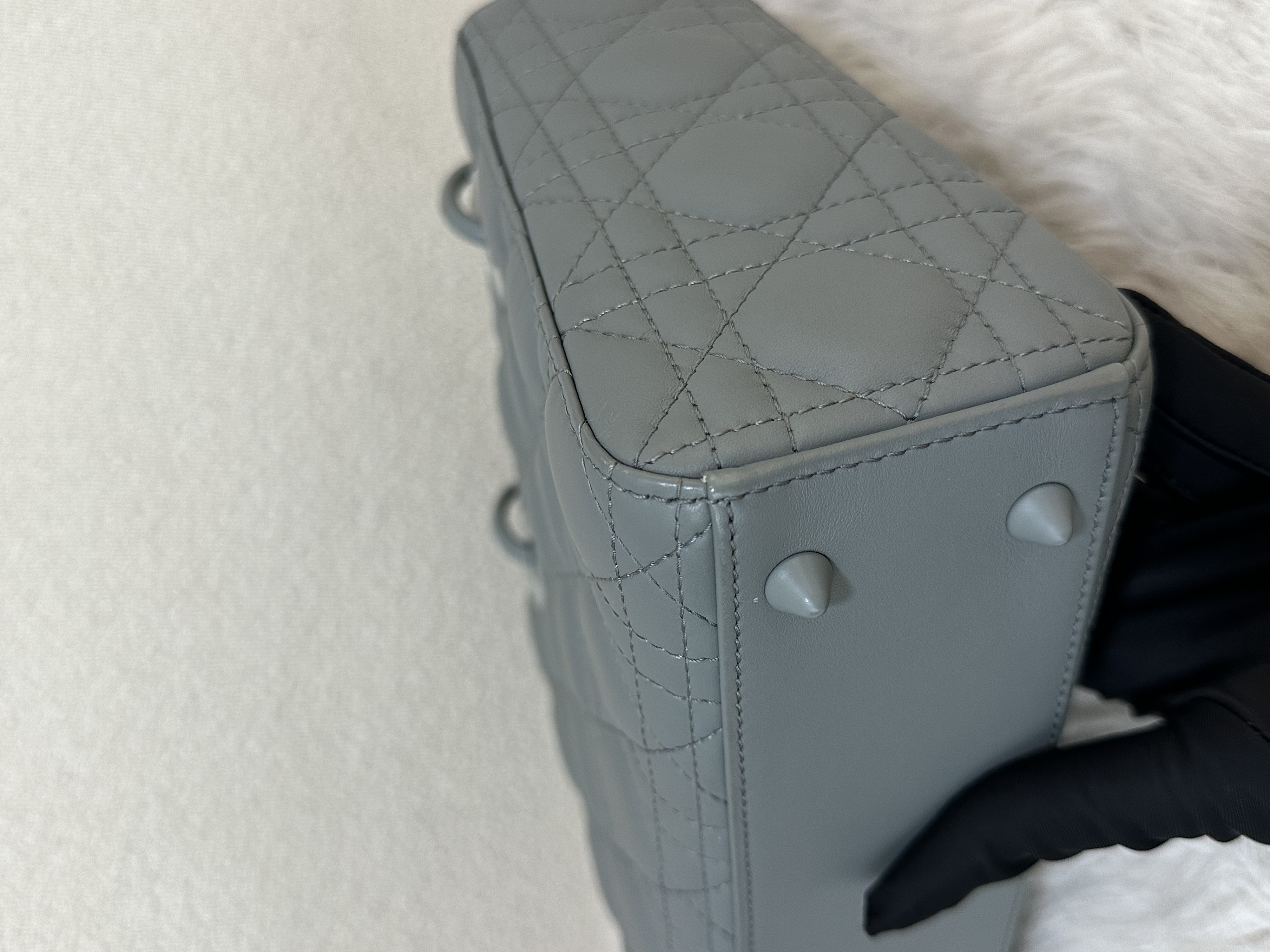 Pre-Owned DIOR Lady DIOR / Product Code: 26022412