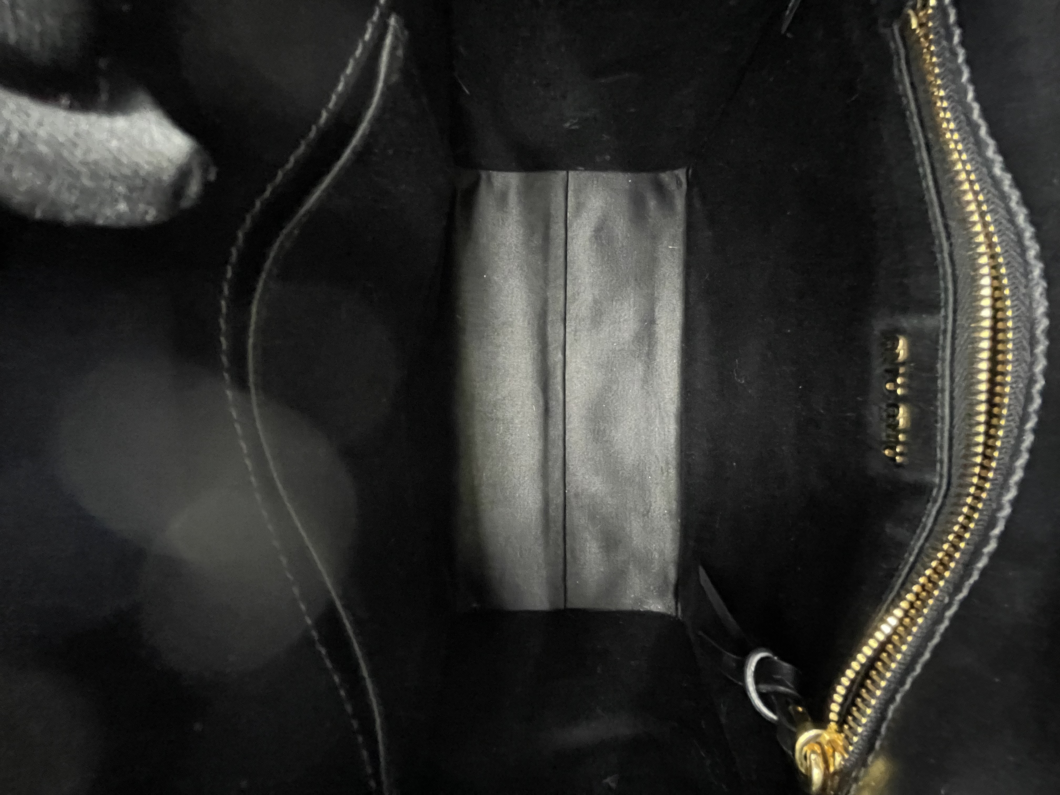 Pre-owned Miu Miu City Calf Logo / Product code: 26032801