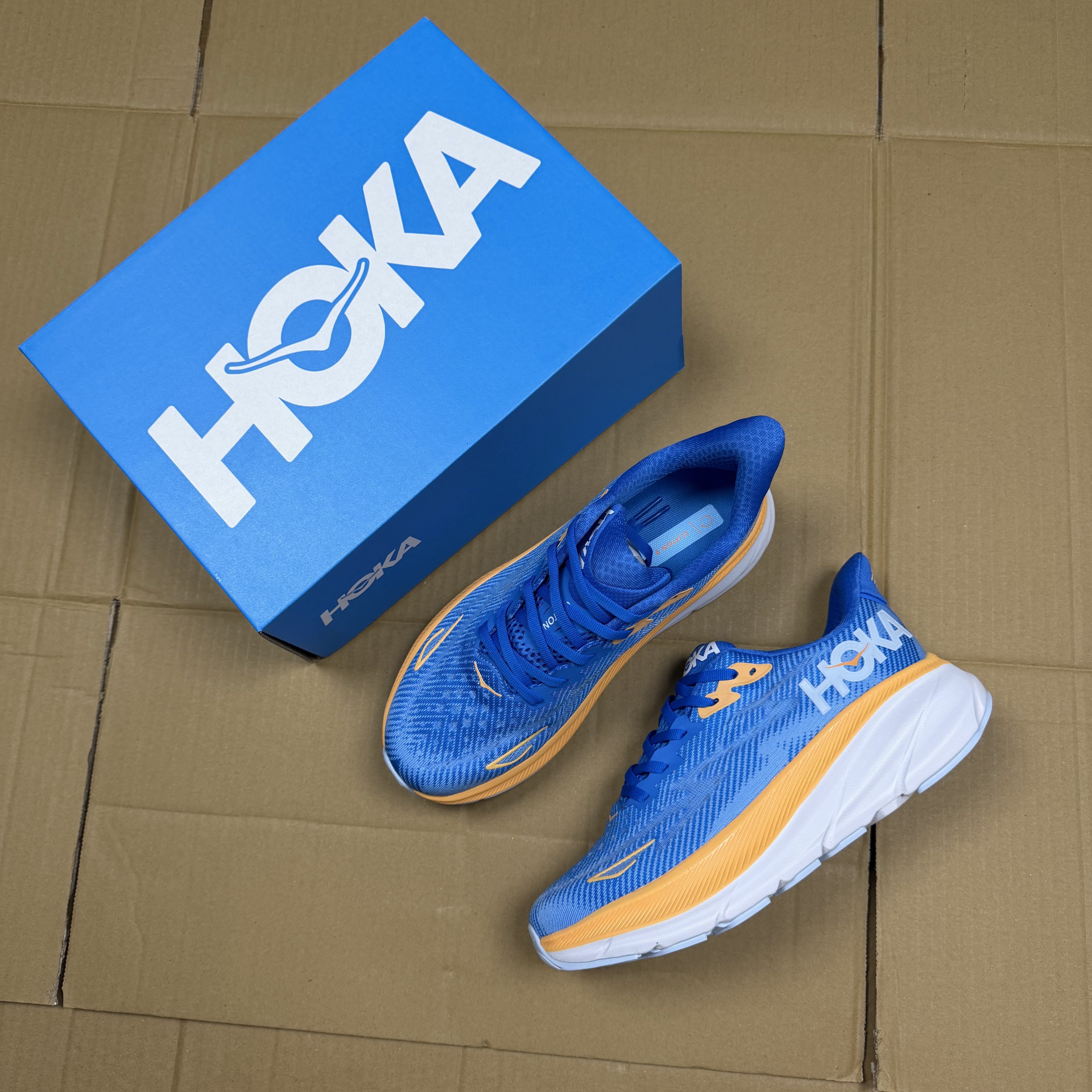 Hoka Clifton 9