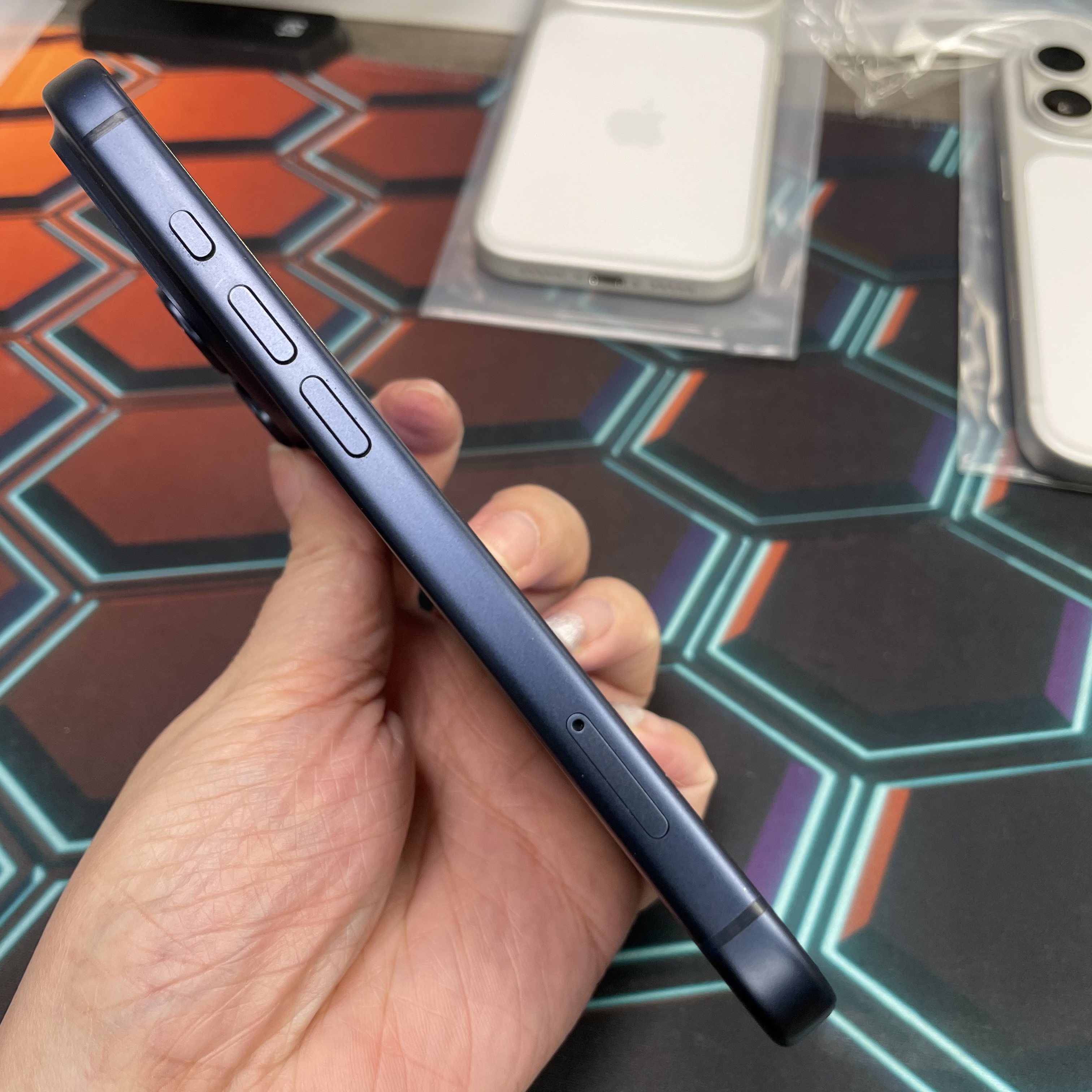 *8213 17 pro 勁靚機 512GB 電92 藍色 blue