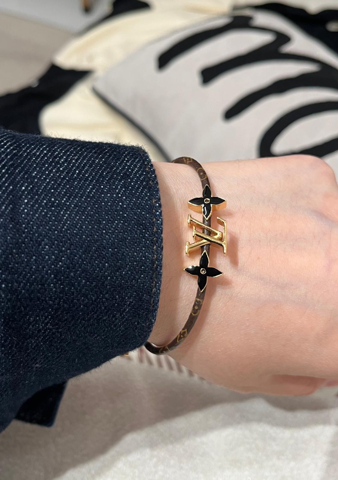 LV Bracelet  100%Authentic, 98%New ✅Dust bag