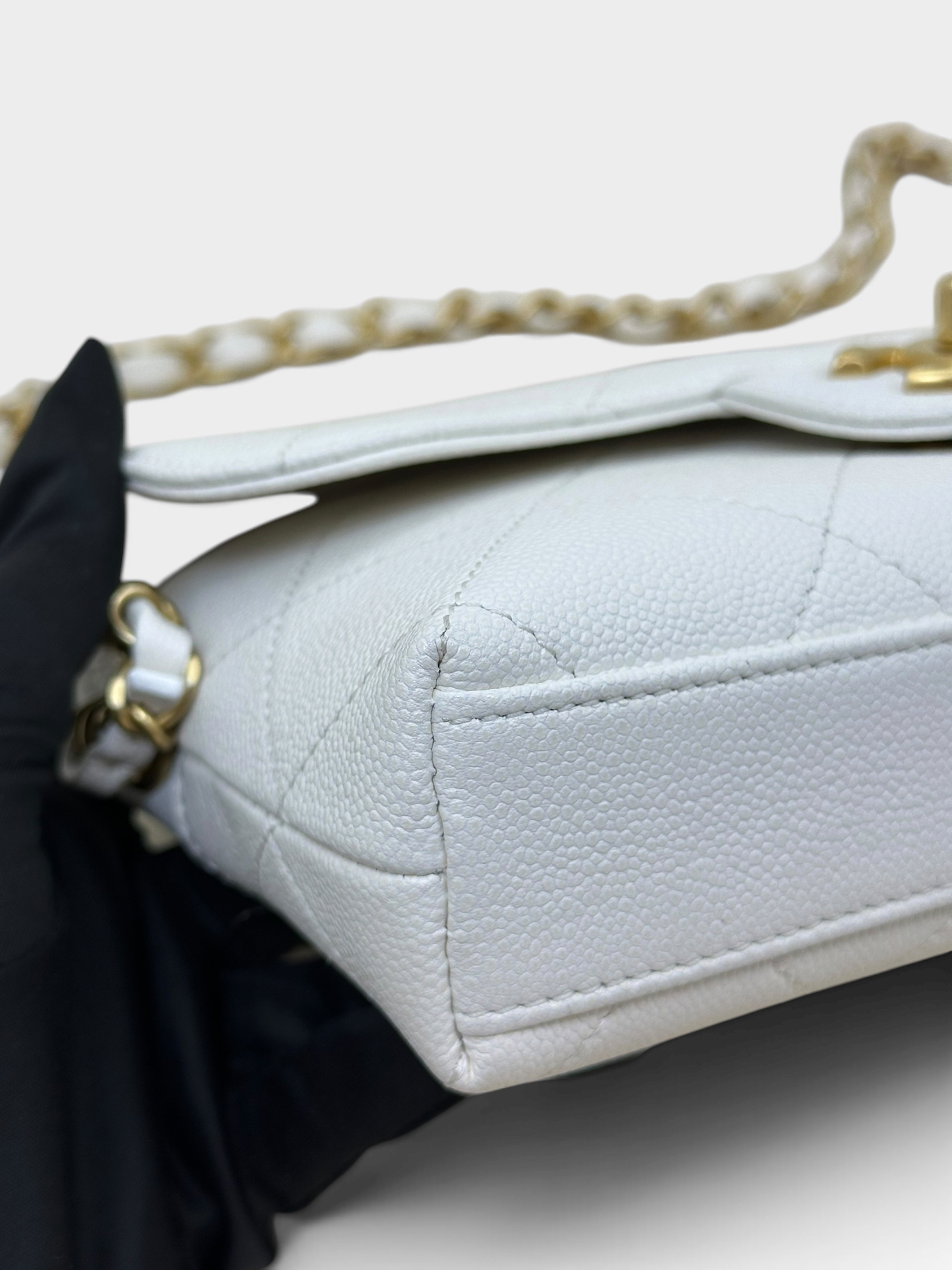 Pre-Owned CHANEL 25K Mini Top Handle Flap Bag / Product Code: K090405