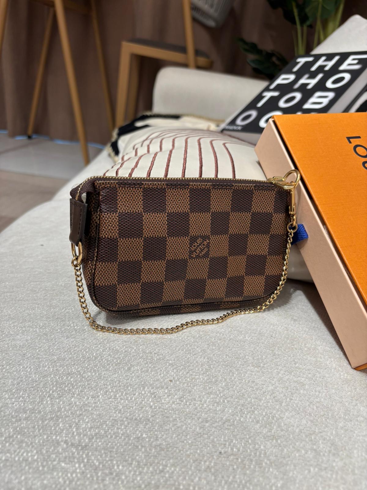 全新 Lv Mini Pochette  100%Authentic,Brand new, unused 全新未使用品 ✅Box
